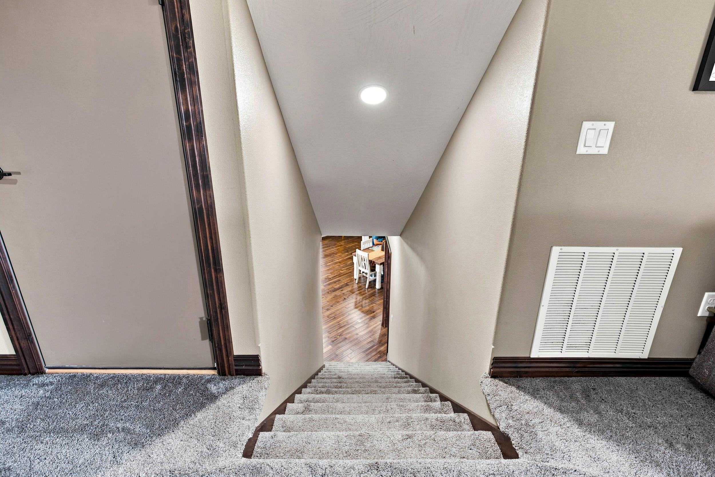 22554 Lawrence 1200 Property Photo 63