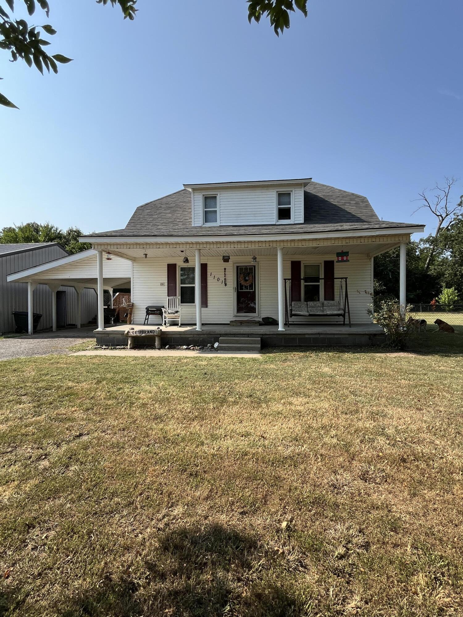 11014 Iris Road Property Photo 1