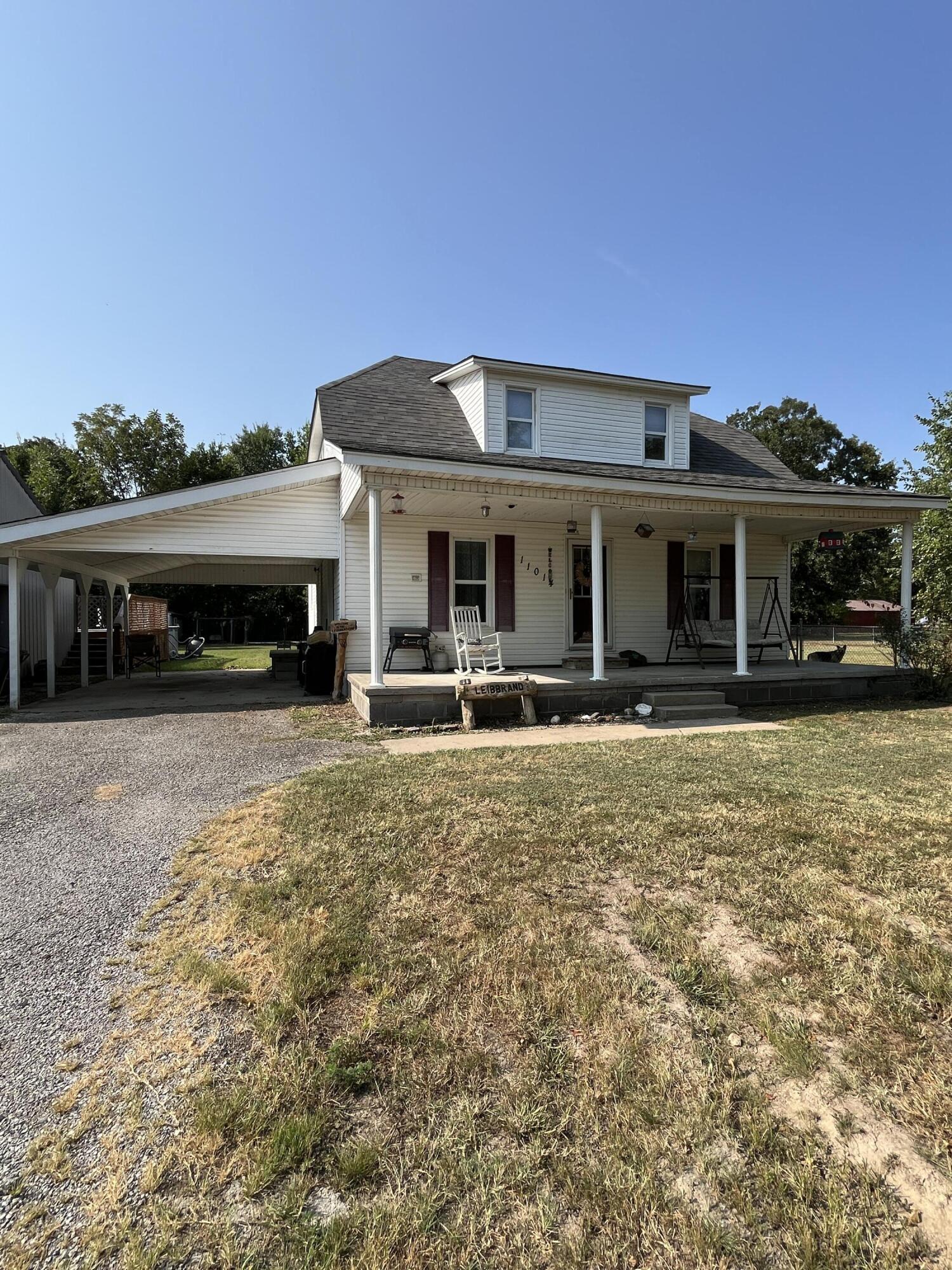 11014 Iris Road Property Photo 2
