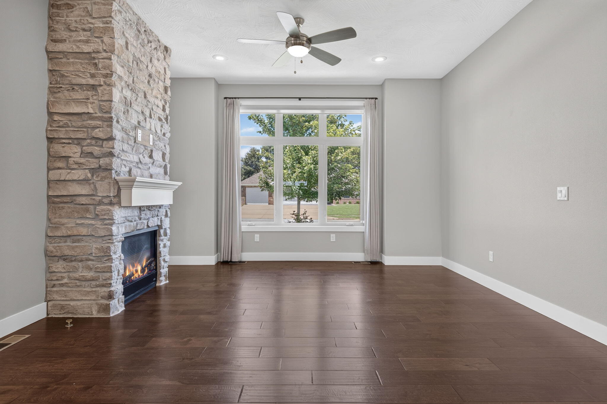 5746 East Park Place Property Photo 6
