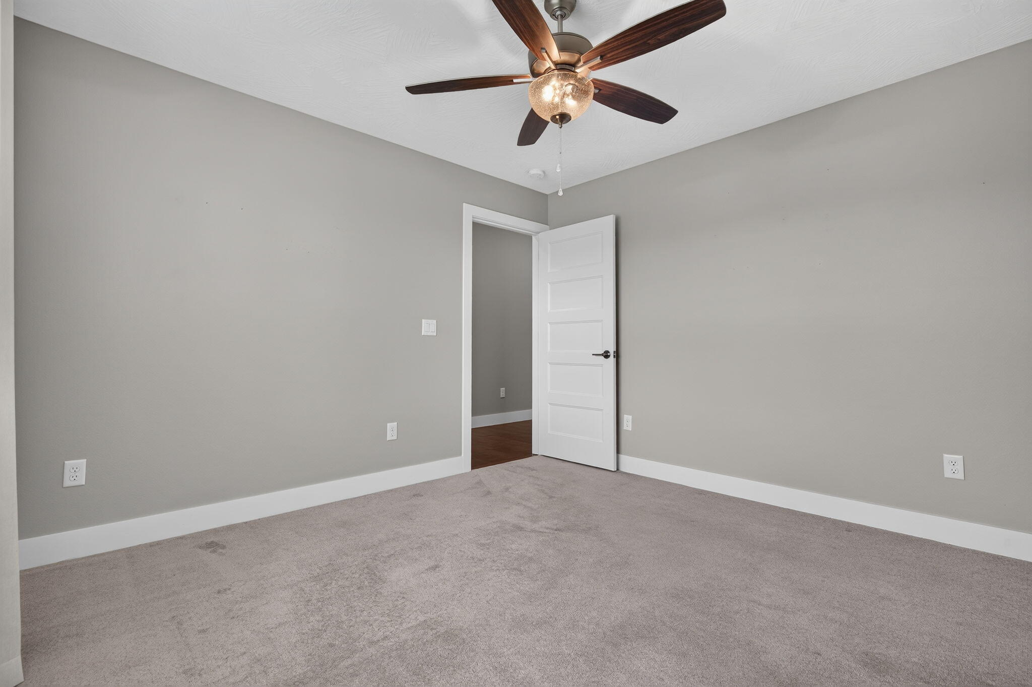 5746 East Park Place Property Photo 14