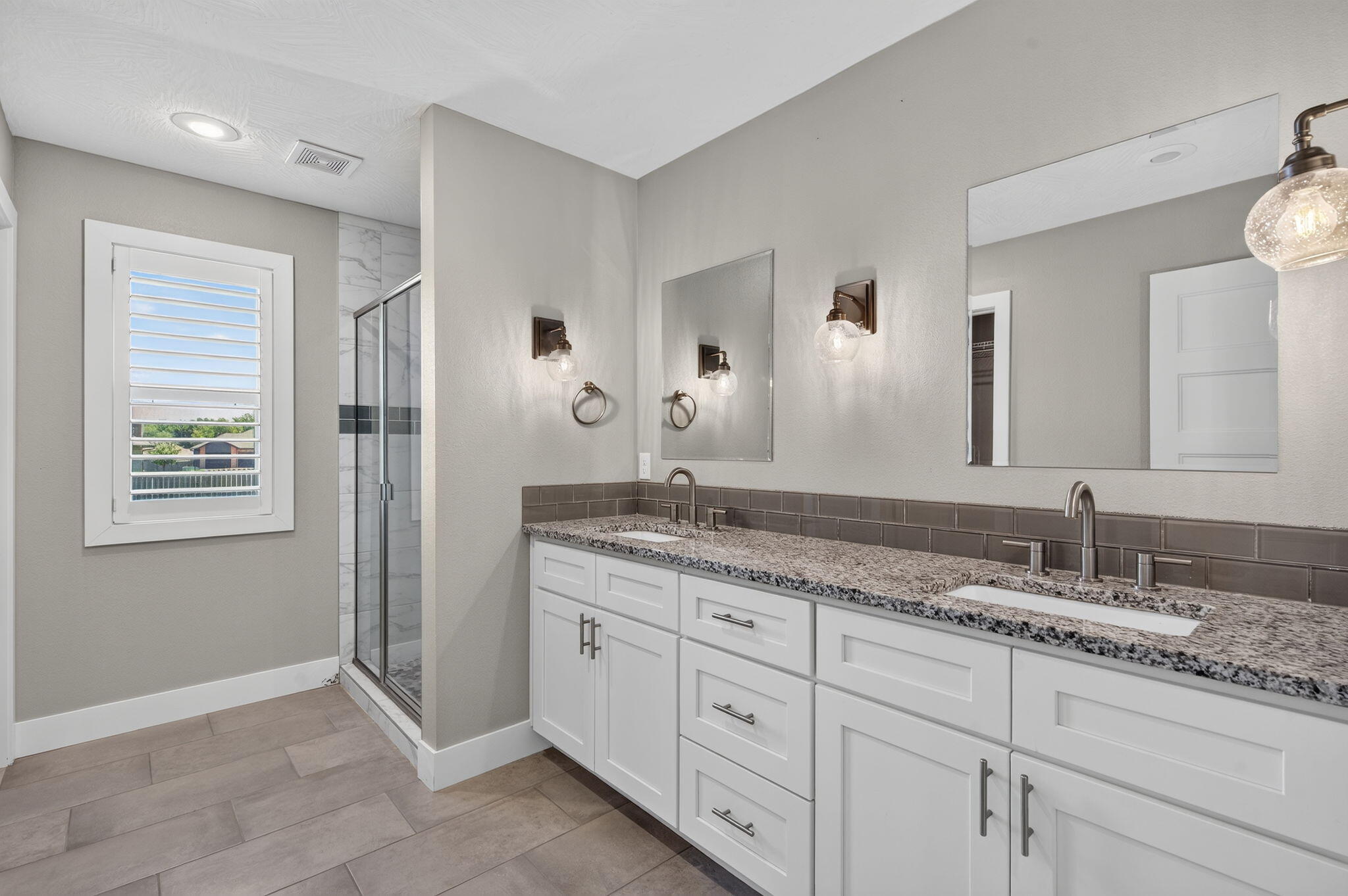 5746 East Park Place Property Photo 18