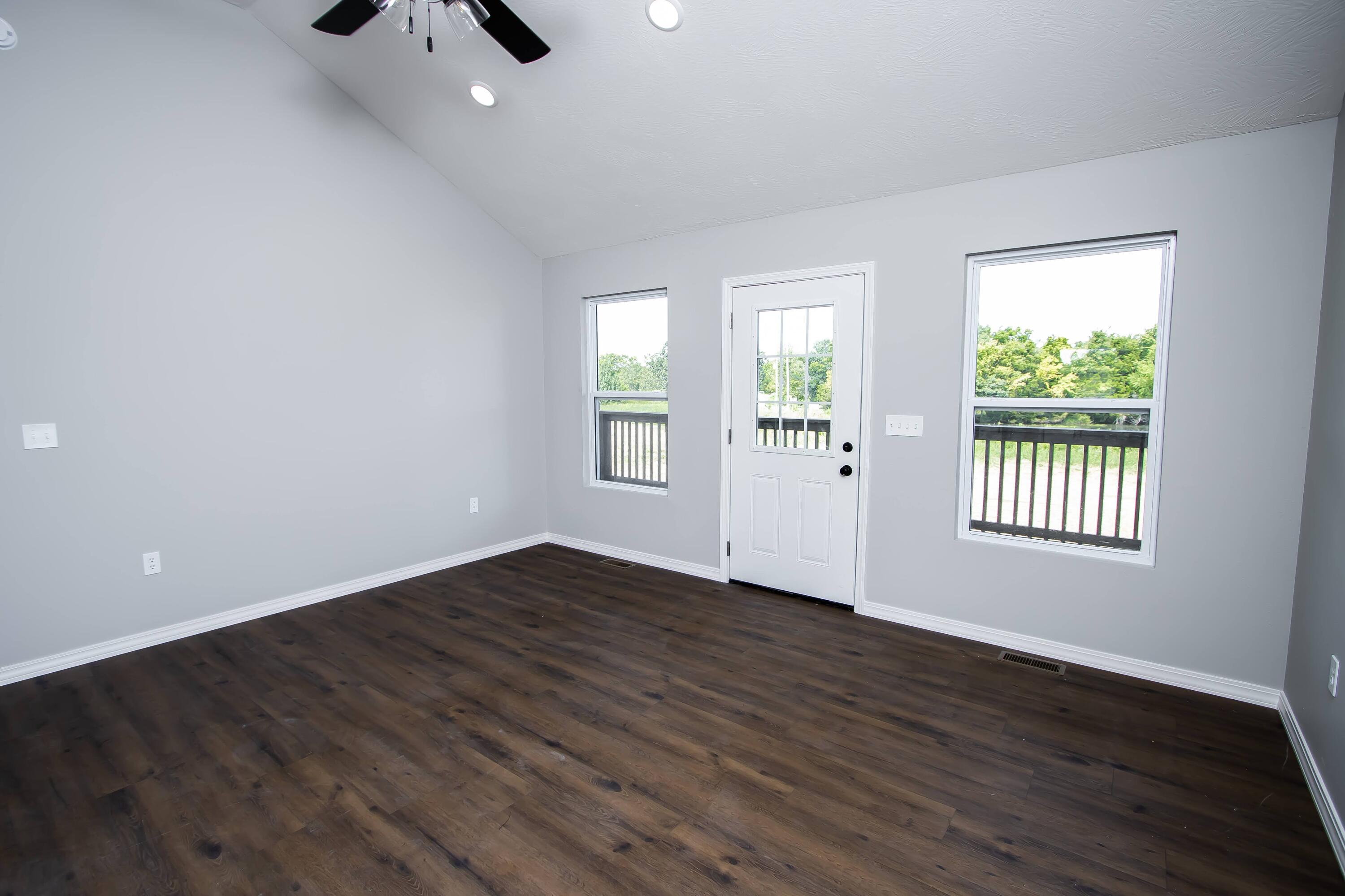 192 South Crossway Road Property Photo 23