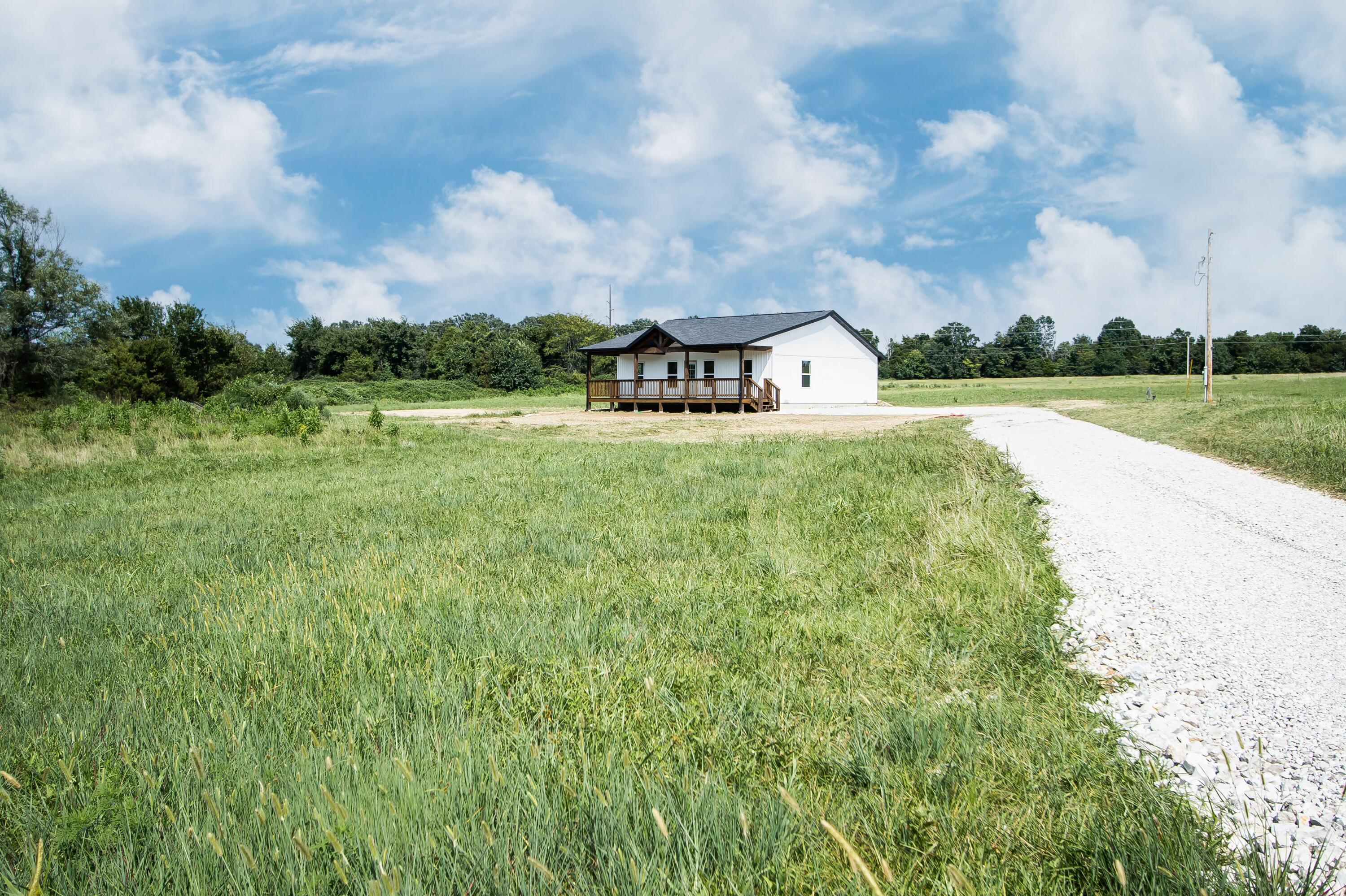 192 South Crossway Road Property Photo 49