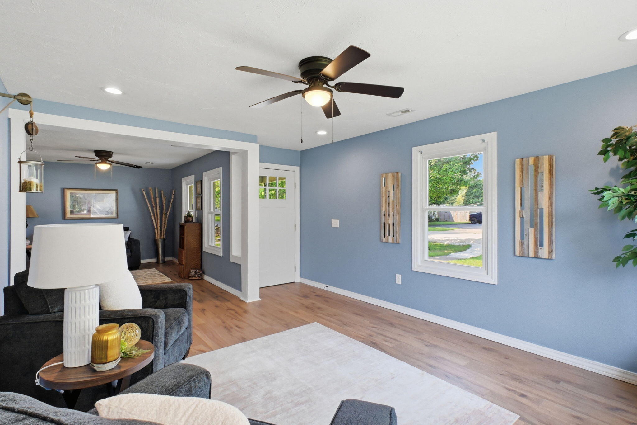 624 North Springfield Avenue Property Photo 6