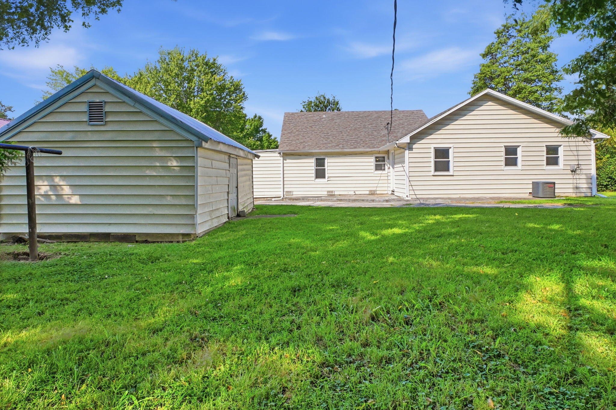 624 North Springfield Avenue Property Photo 31