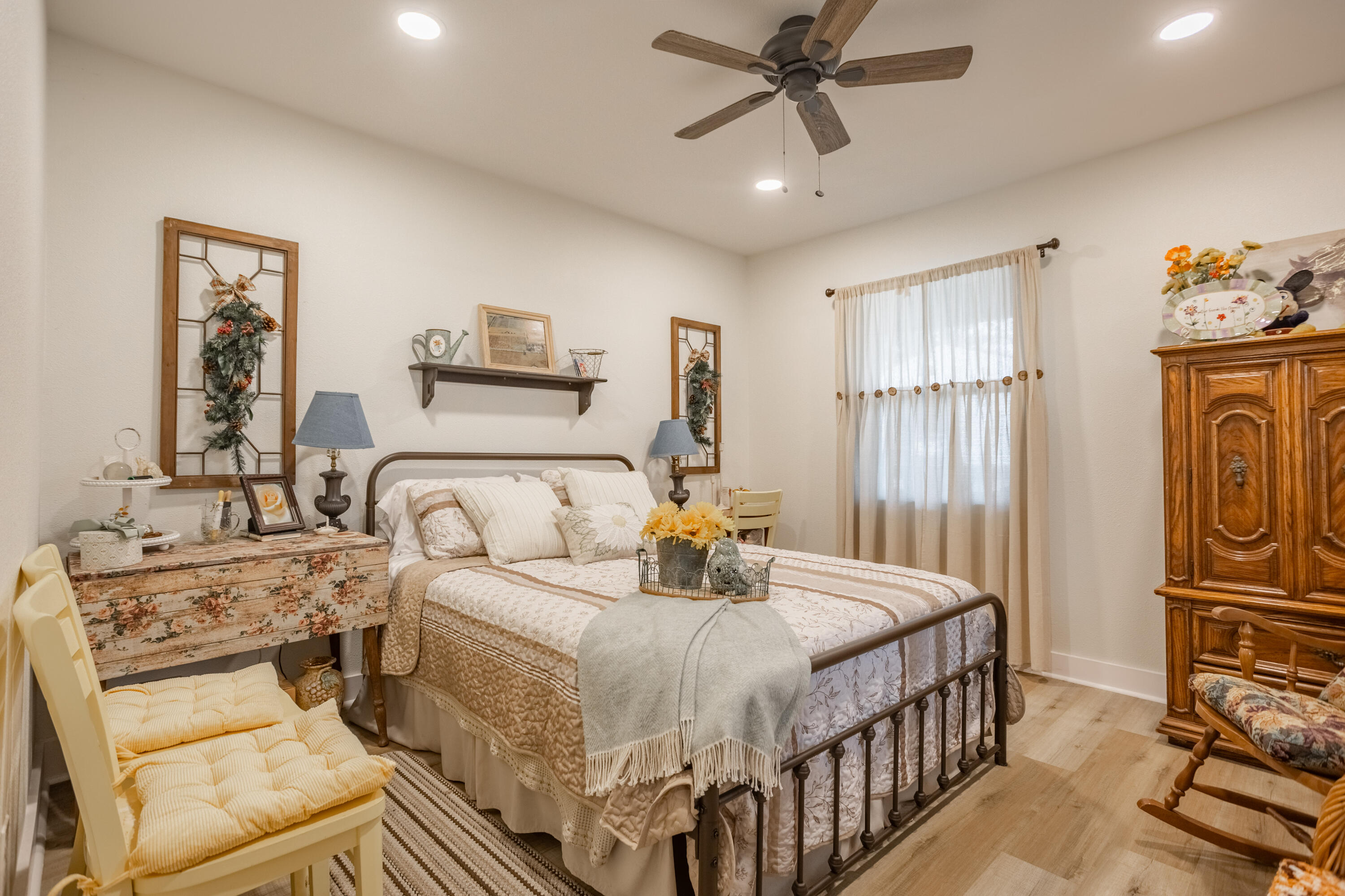 10559 Lawrence 2160 Property Photo 45
