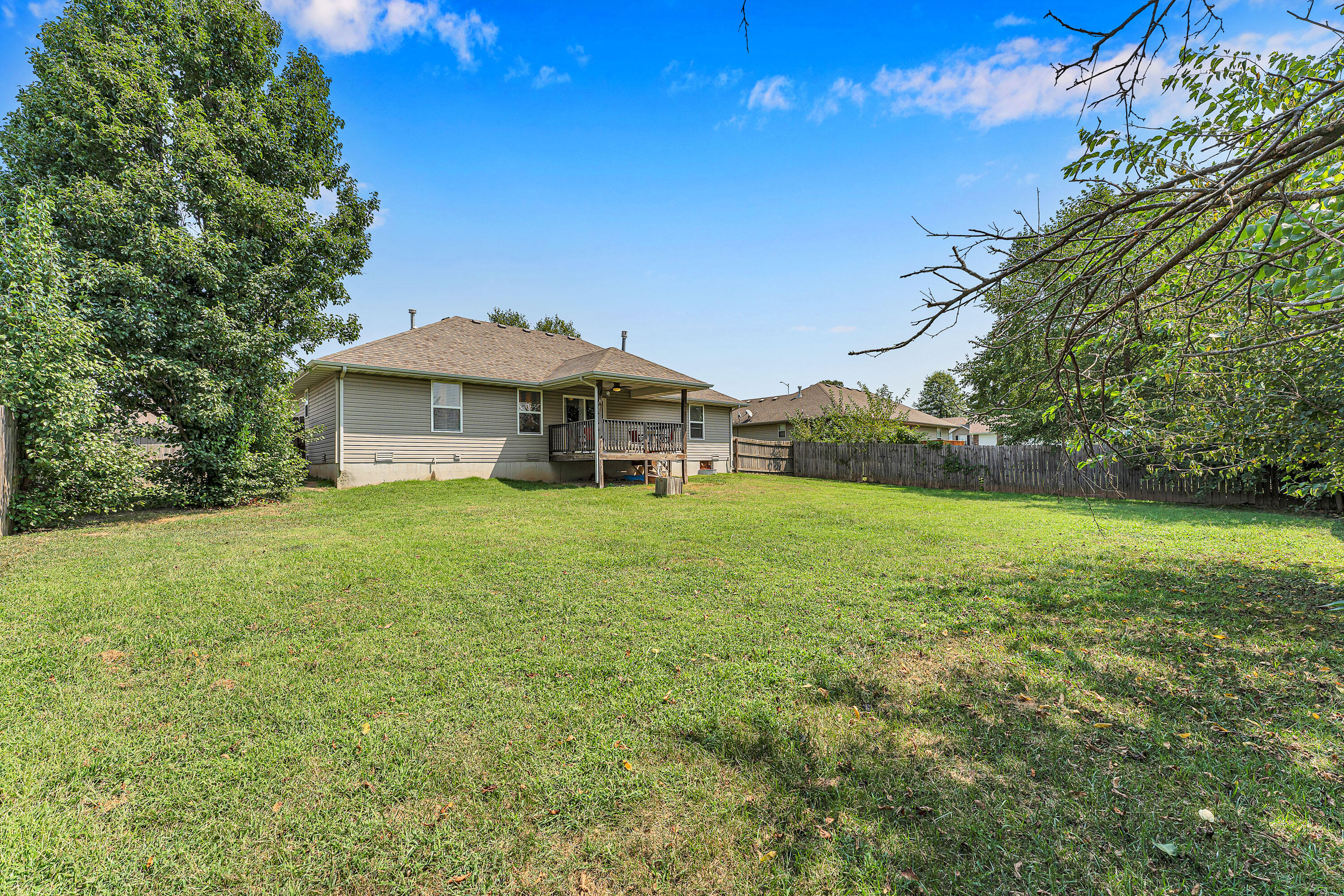 512 Rice Street Property Photo 5