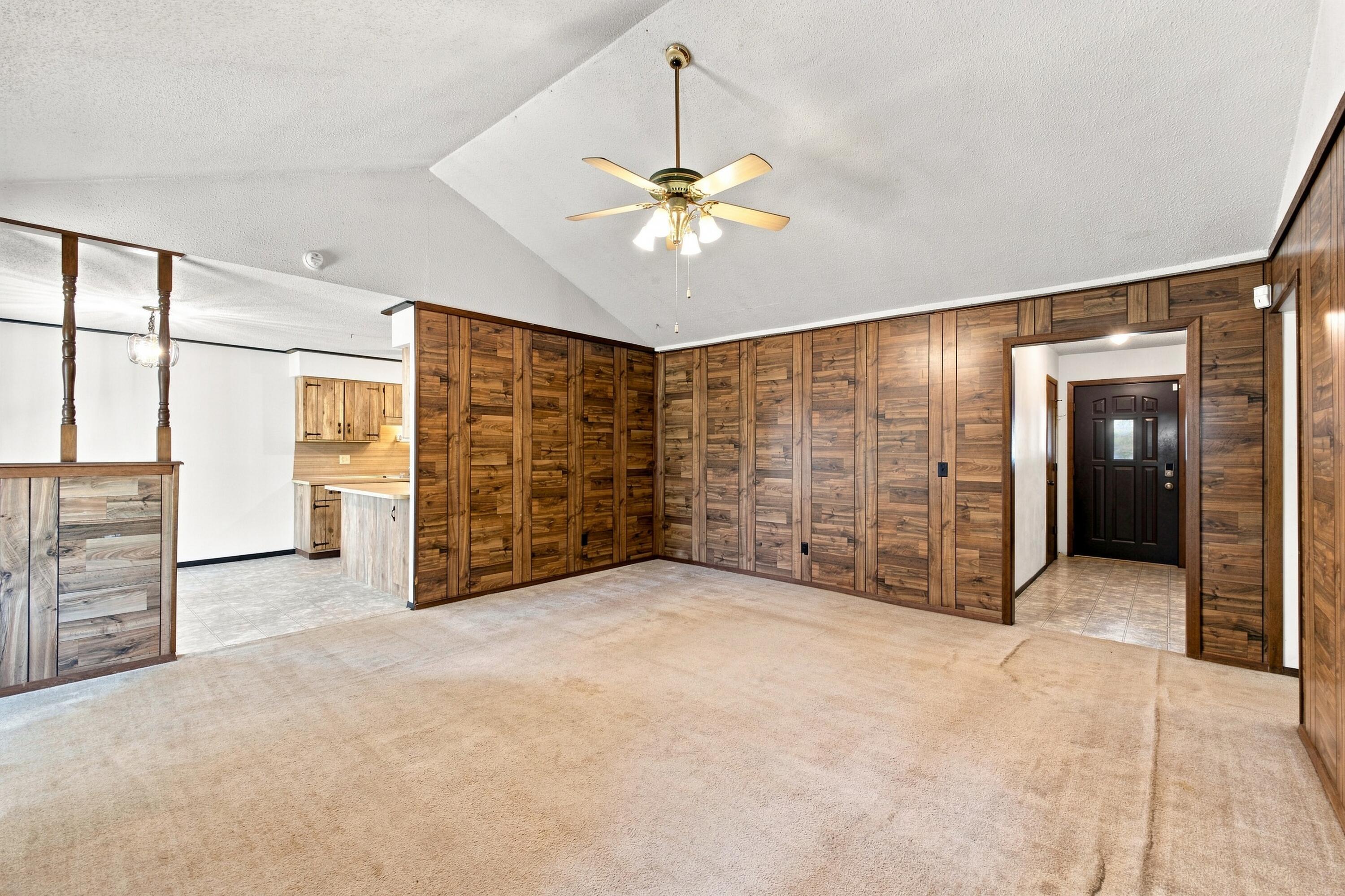 2013 South Grant Avenue Property Photo 6