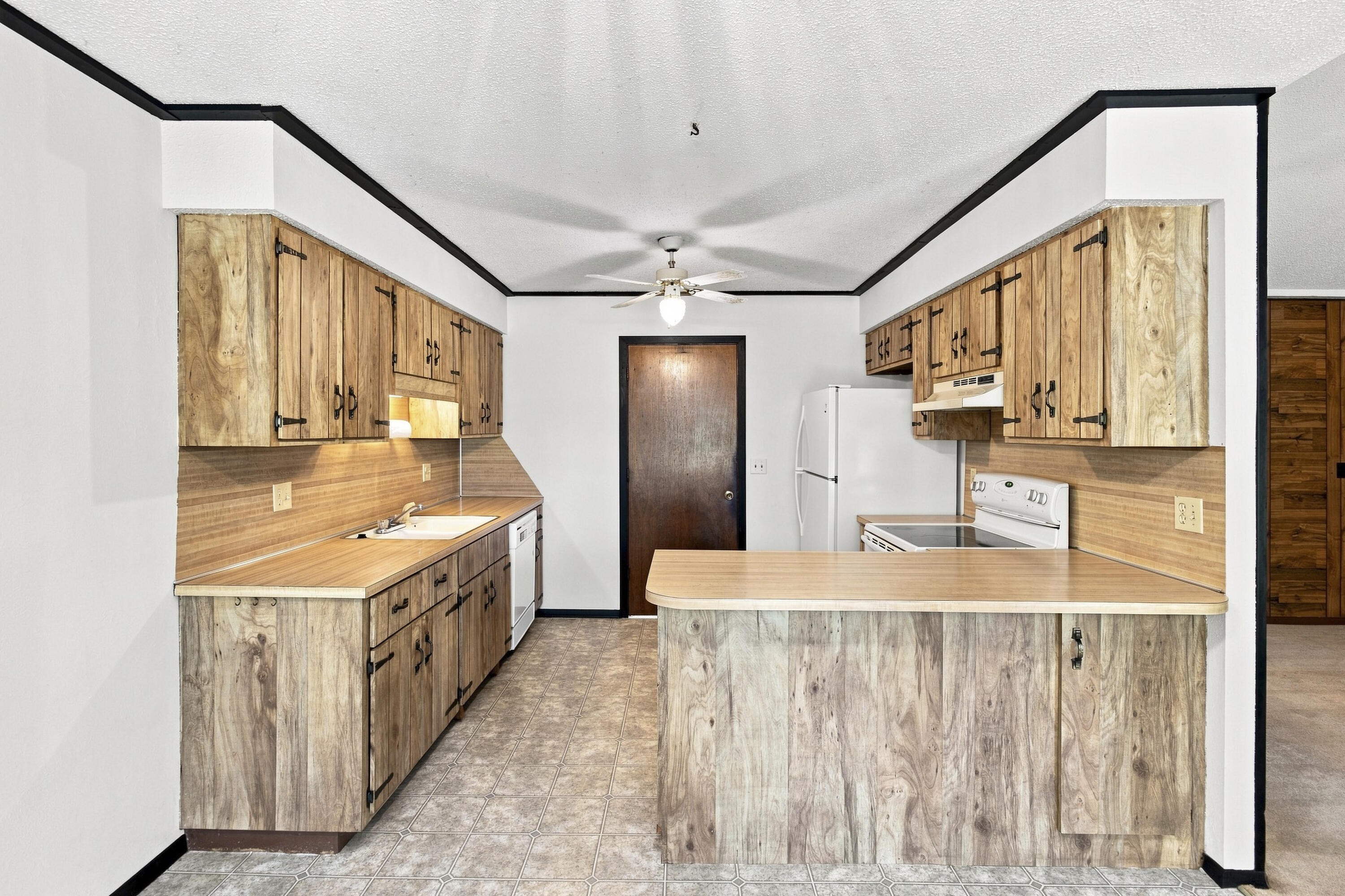 2013 South Grant Avenue Property Photo 7