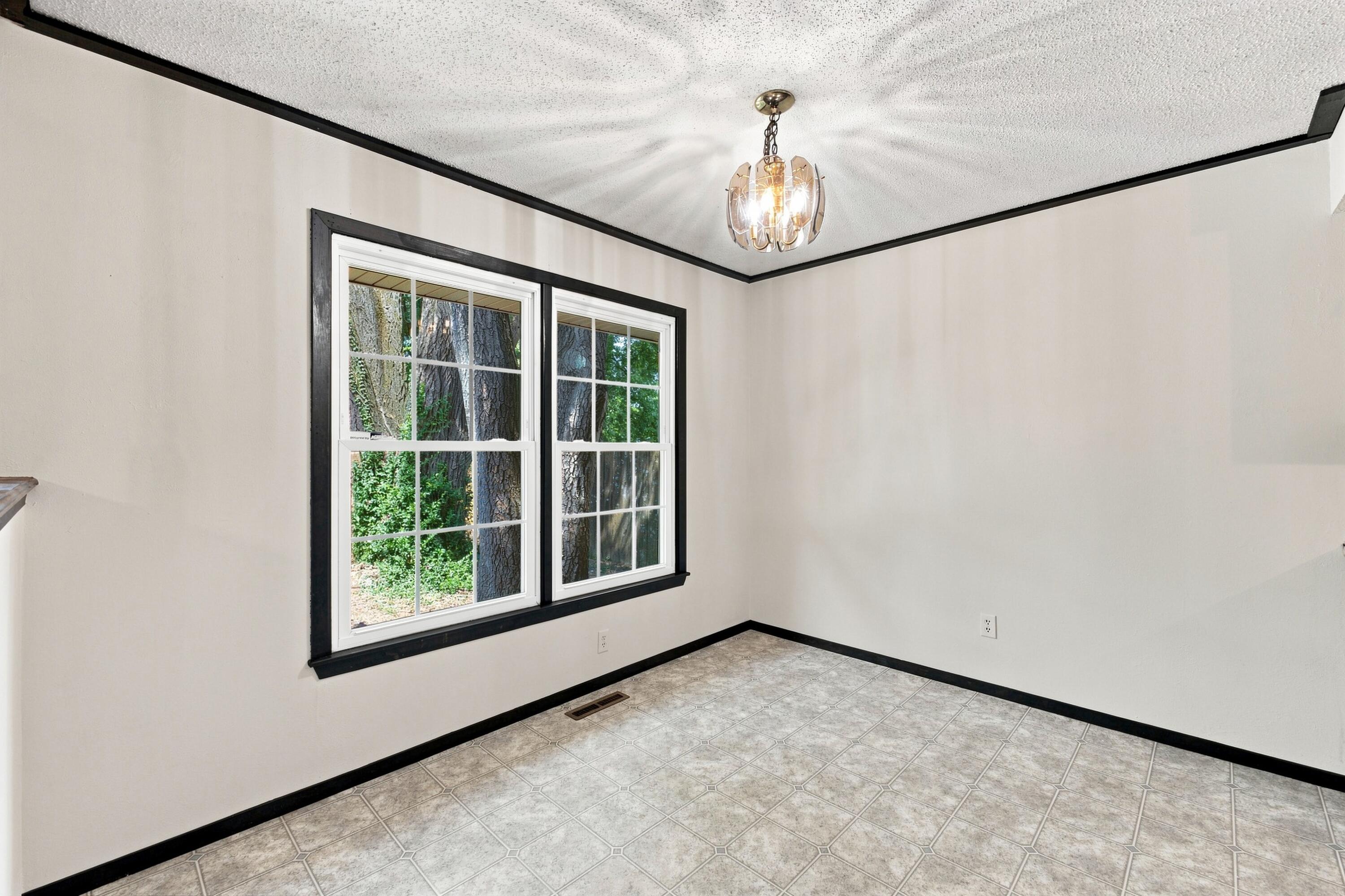 2013 South Grant Avenue Property Photo 10