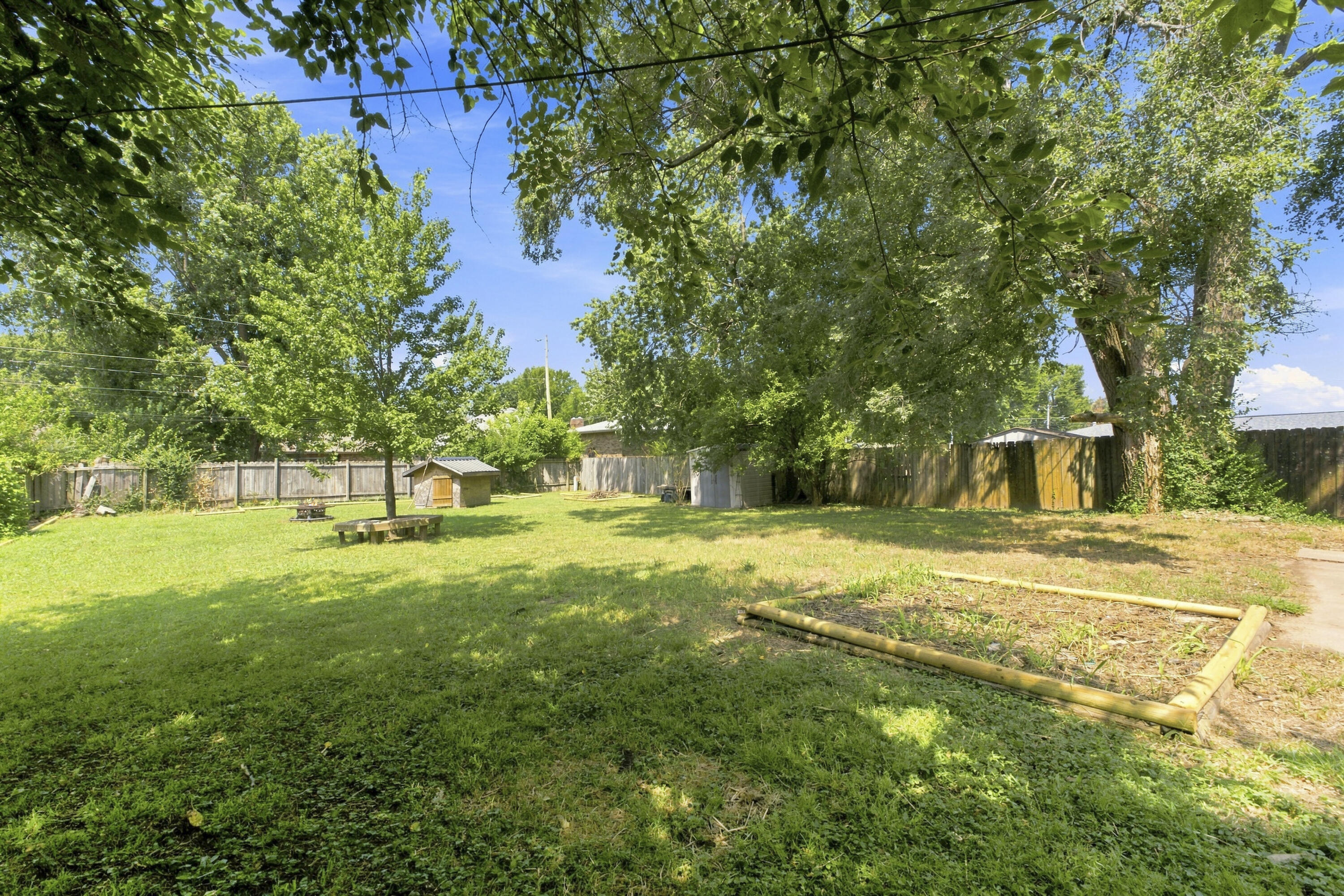 2013 South Grant Avenue Property Photo 23