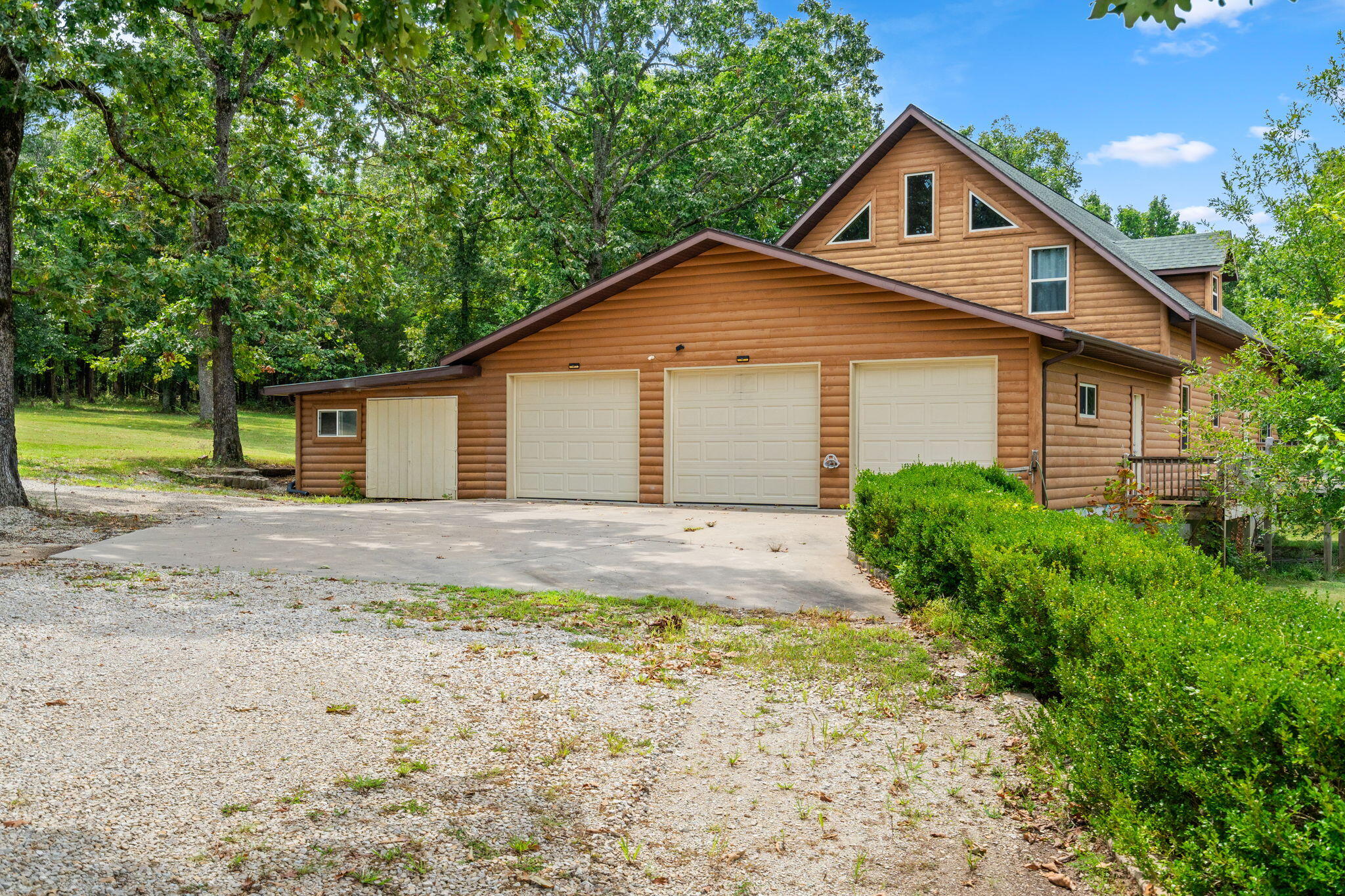 1161 Secluded Acres Road Property Photo 7