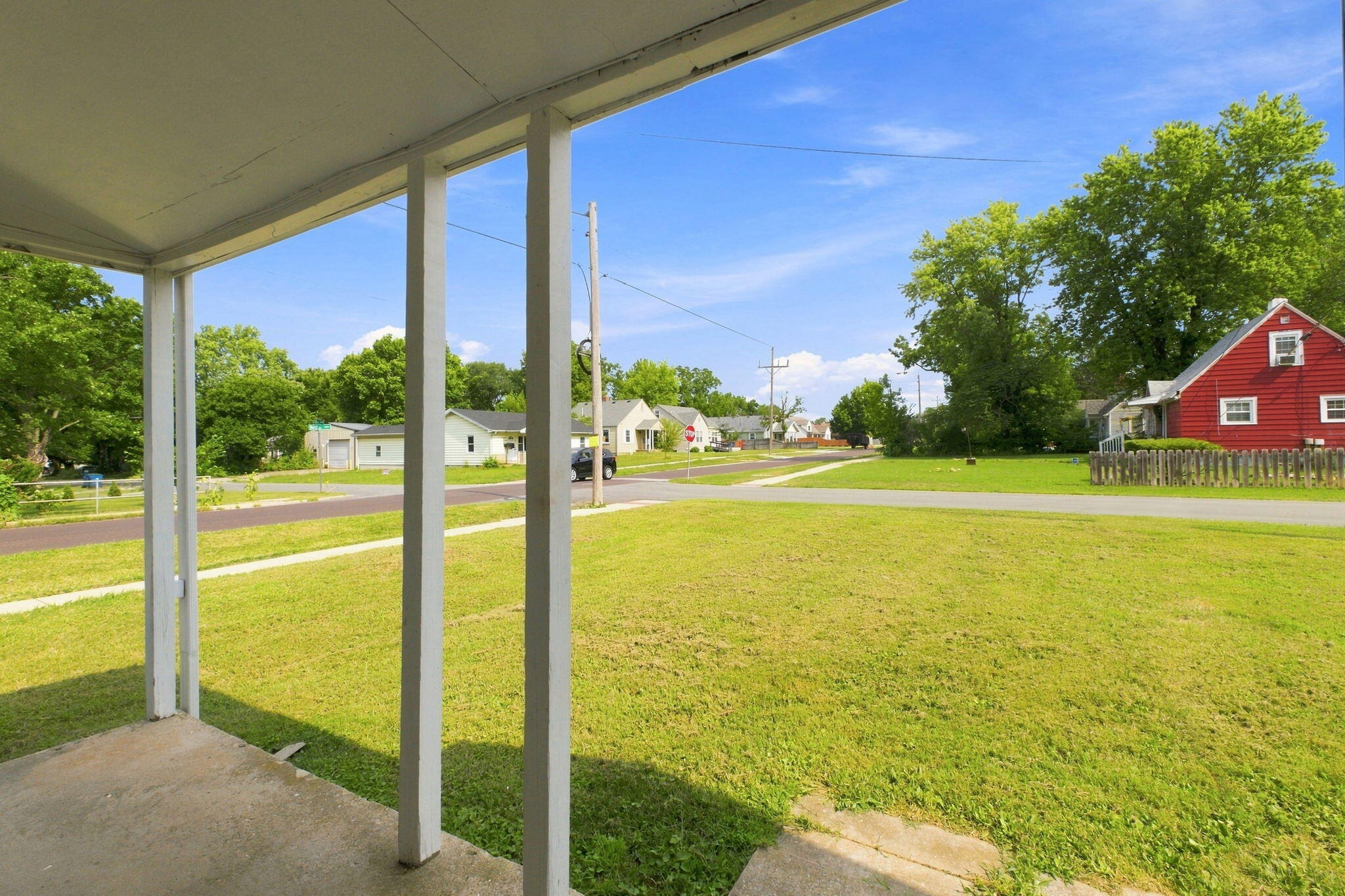 2424 West Elm Street Property Photo 5