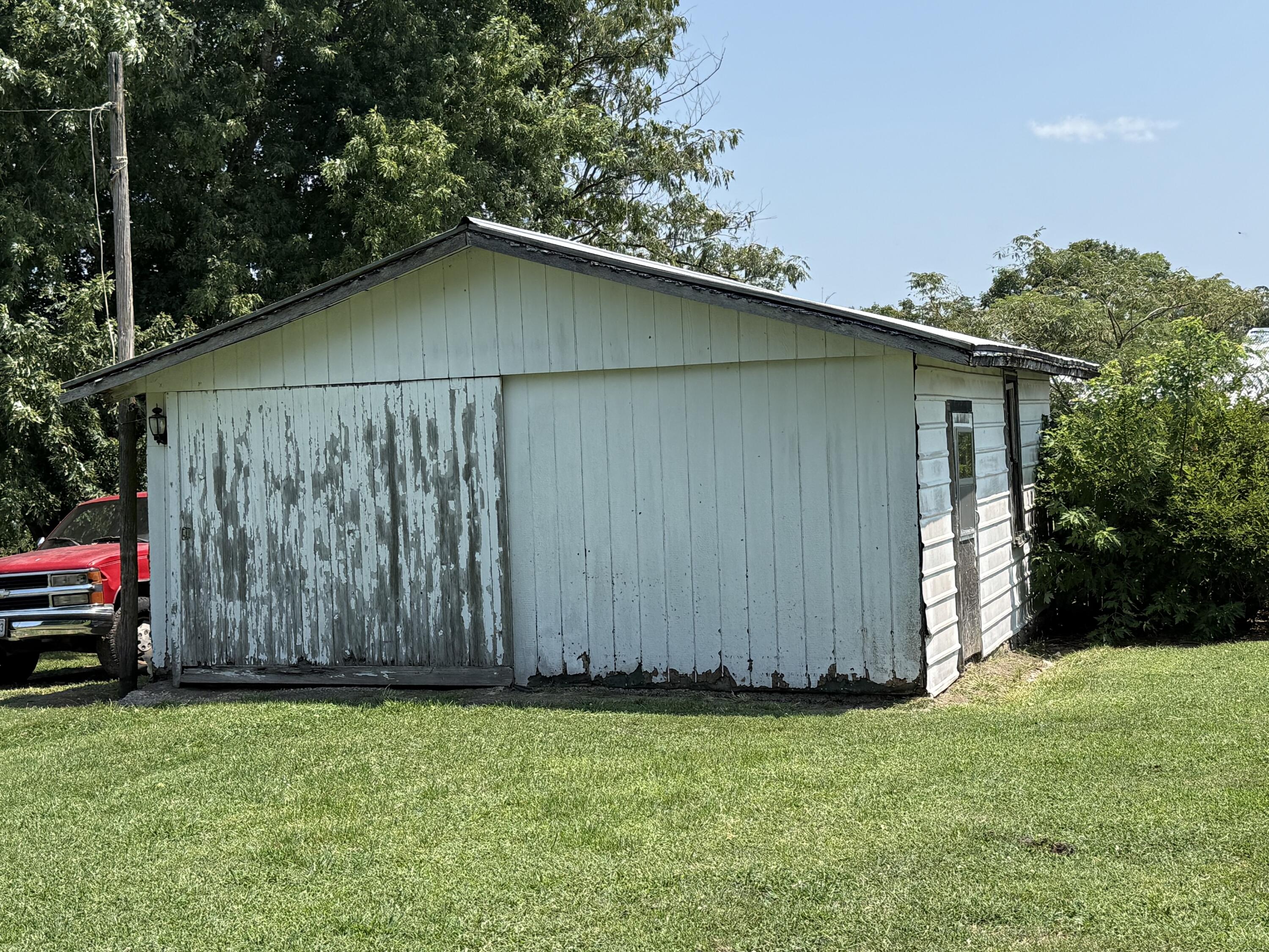 4109 State Highway 90 Property Photo 22