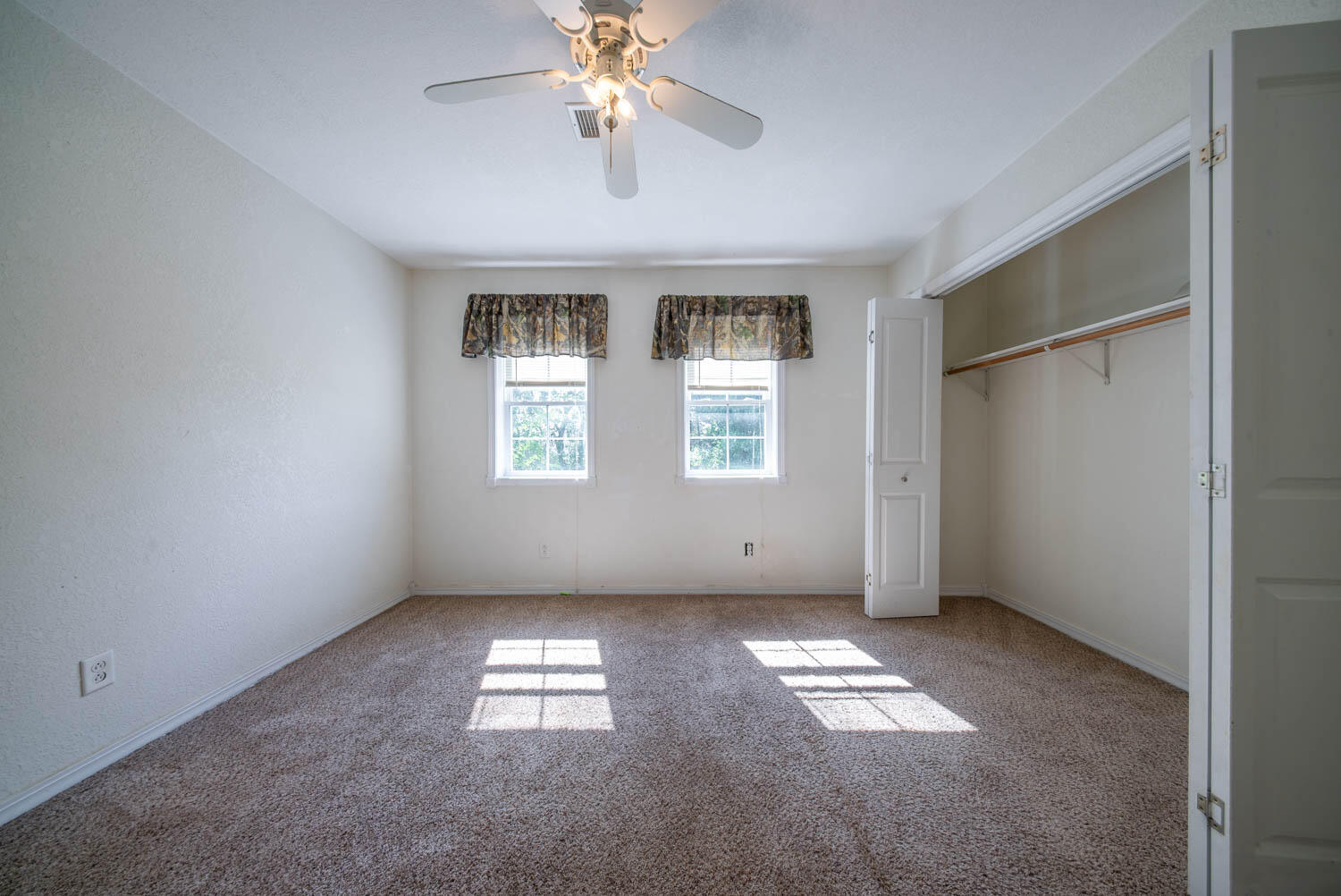 121 Clingan Avenue Property Photo 33