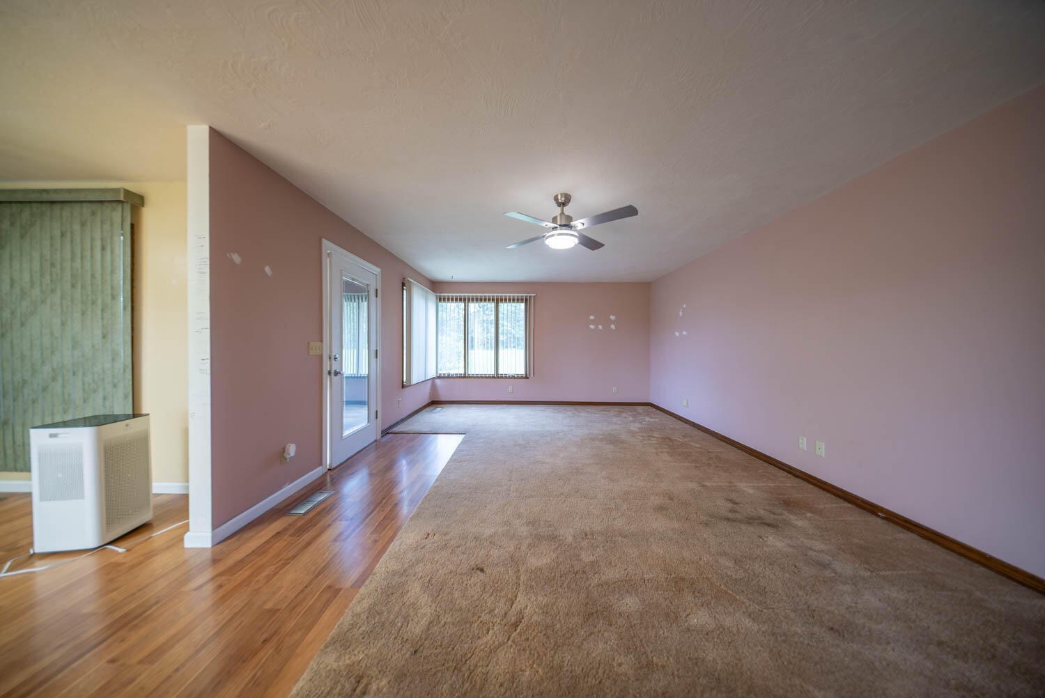 1912 Hh Highway Property Photo 3