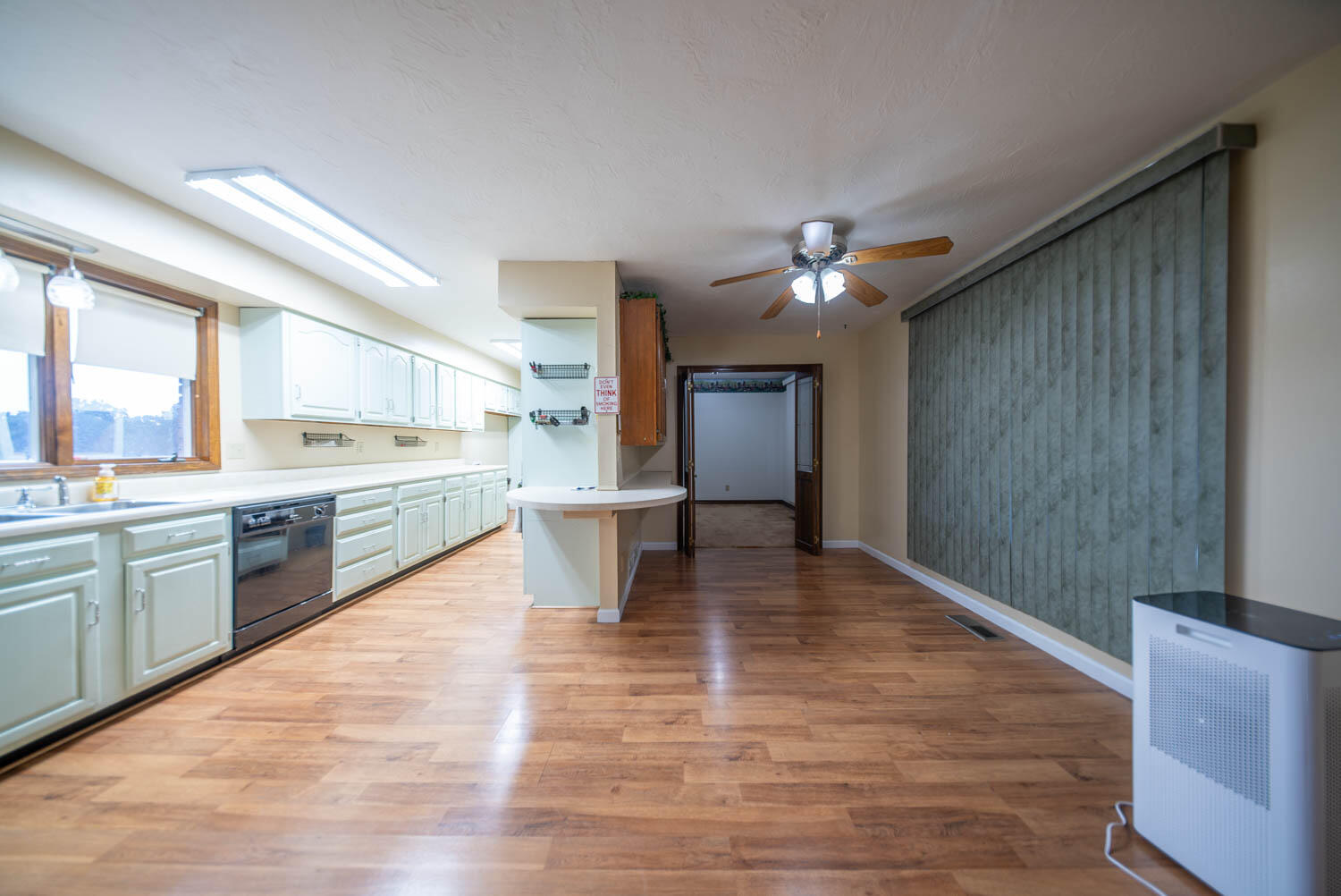 1912 Hh Highway Property Photo 7