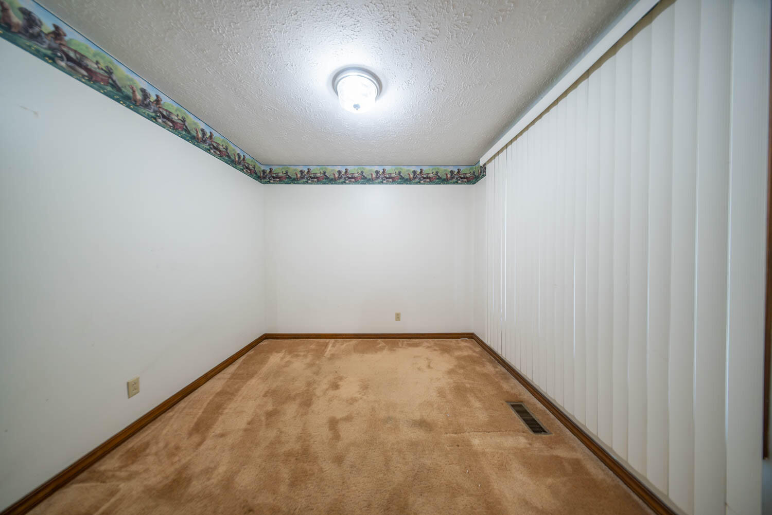 1912 Hh Highway Property Photo 9
