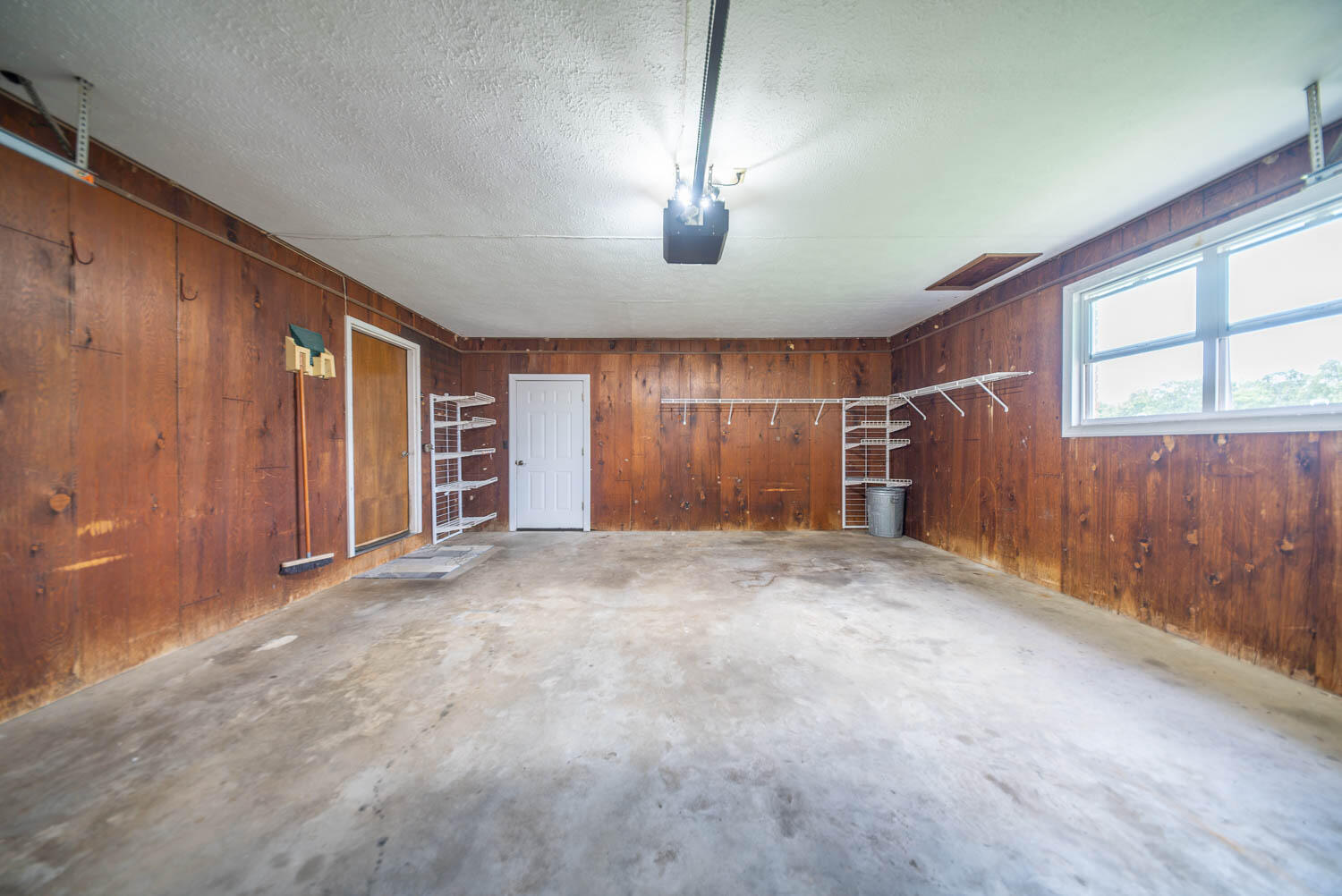 1912 Hh Highway Property Photo 17