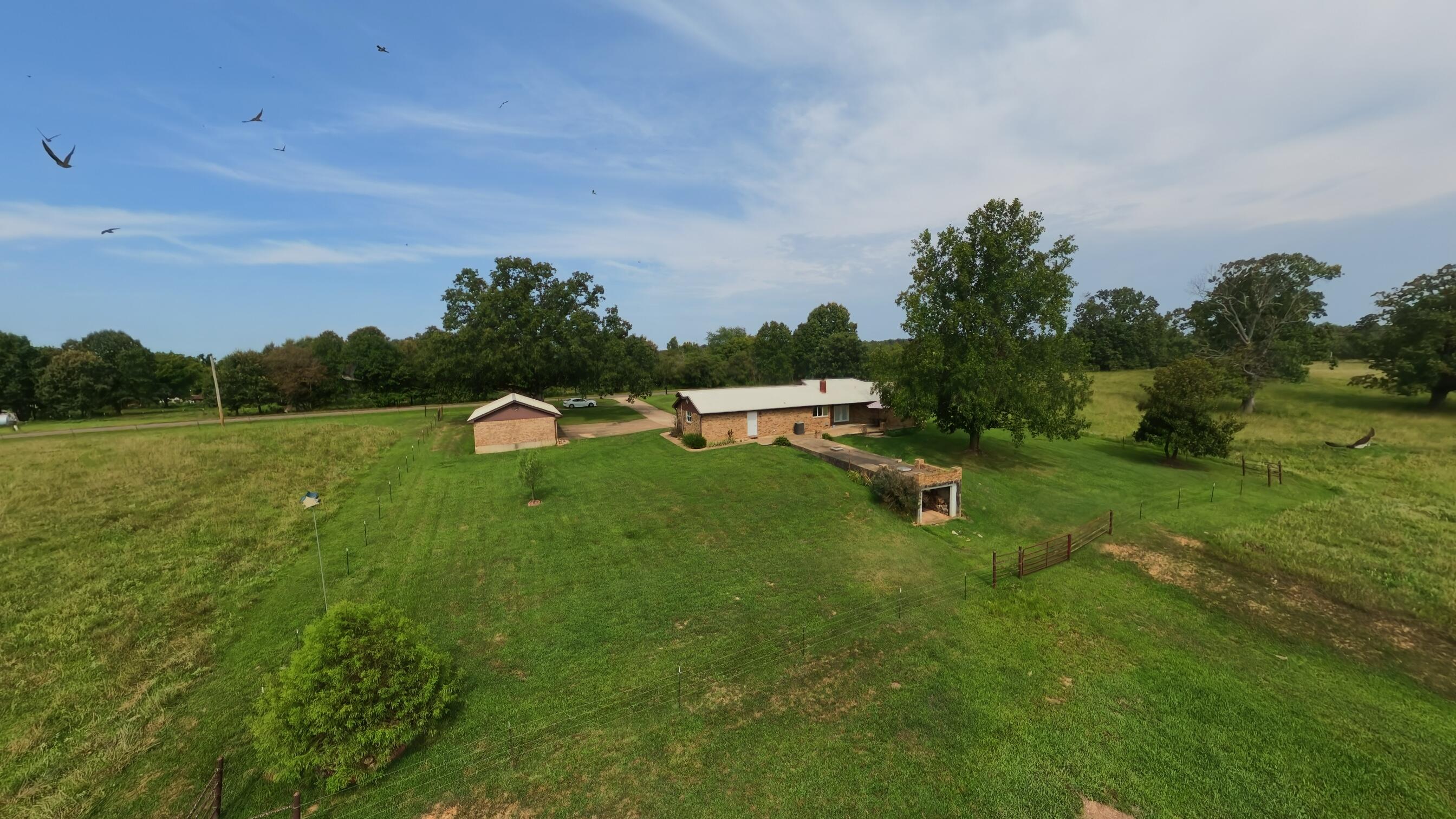 1912 Hh Highway Property Photo 66