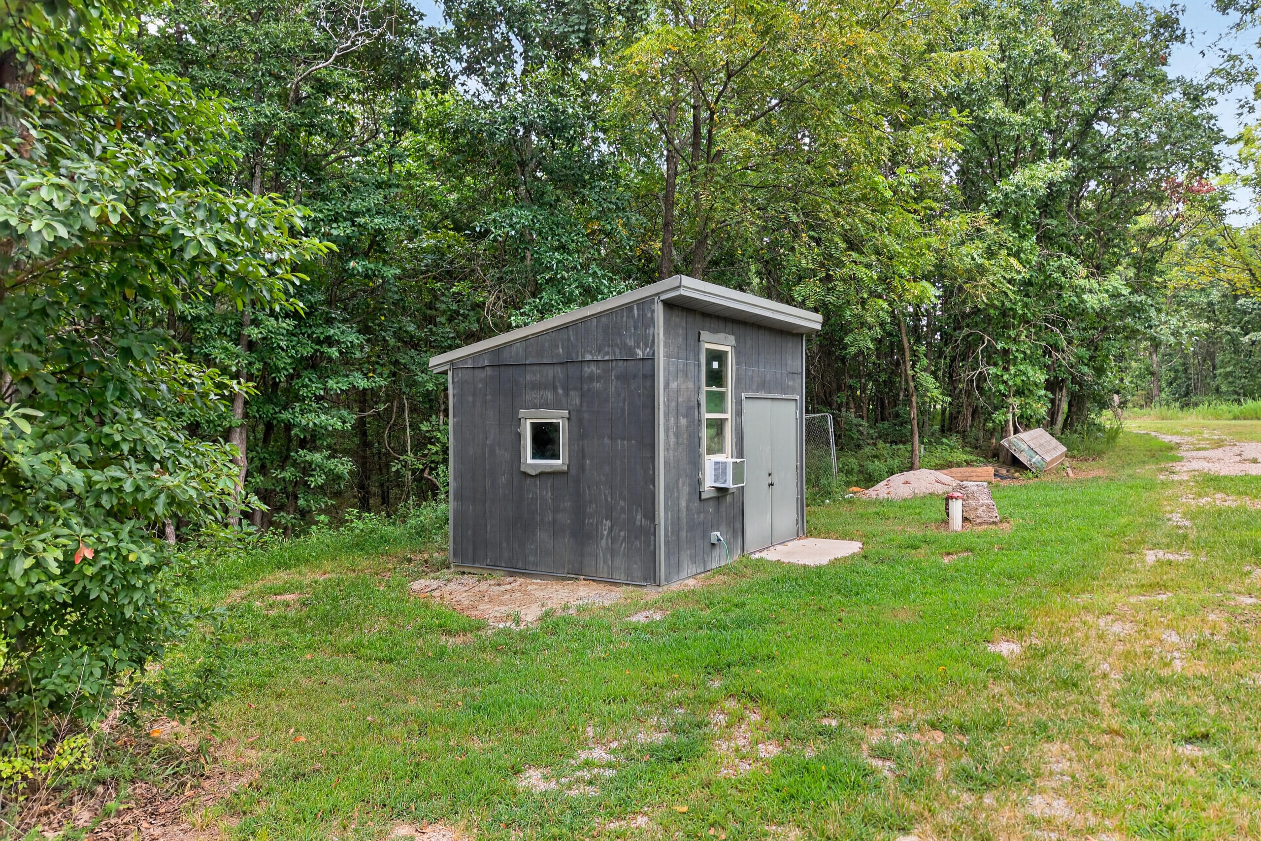 517 County Road 171 Property Photo 8