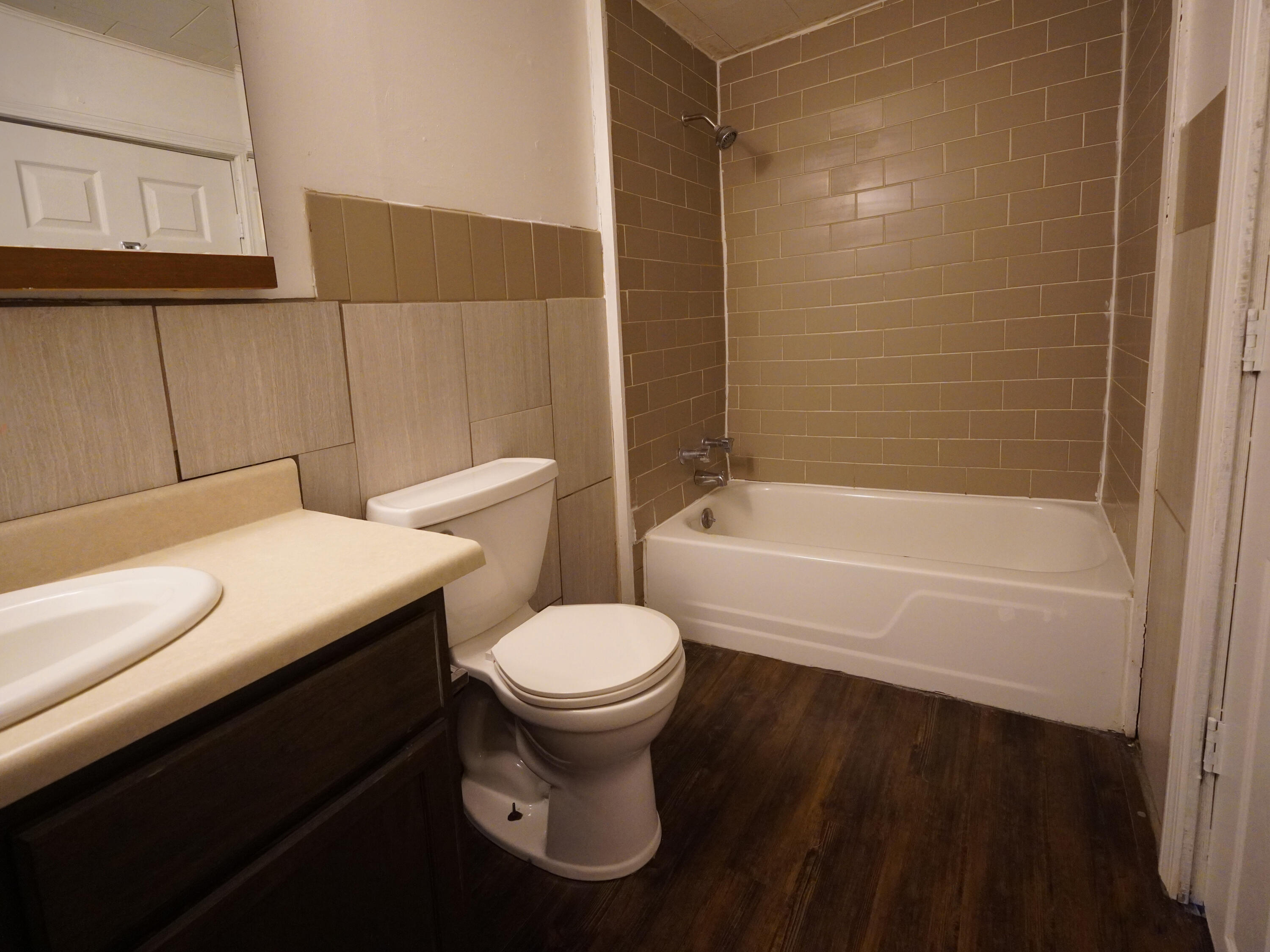 801 South Newton Avenue Property Photo 21