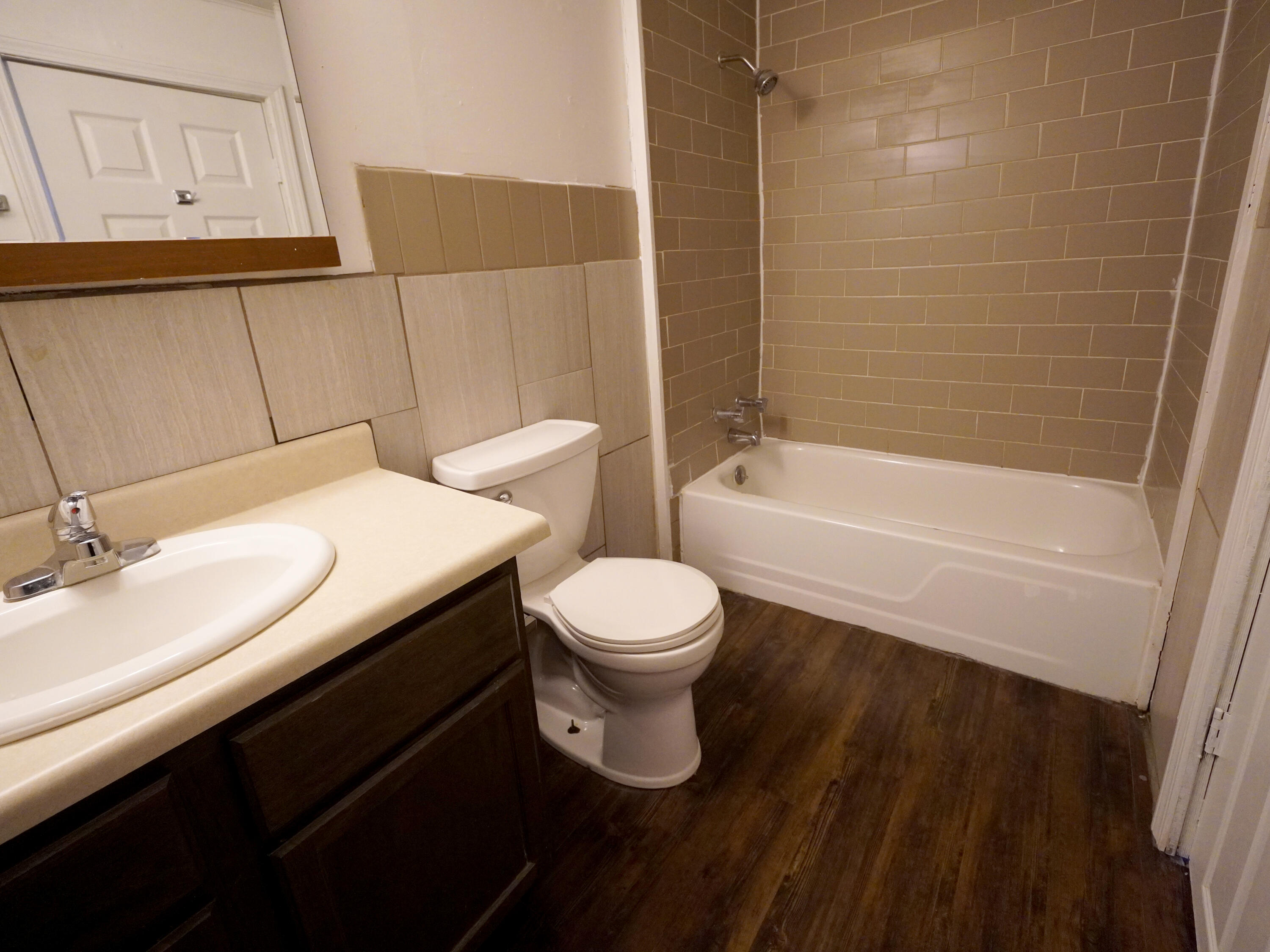 801 South Newton Avenue Property Photo 22