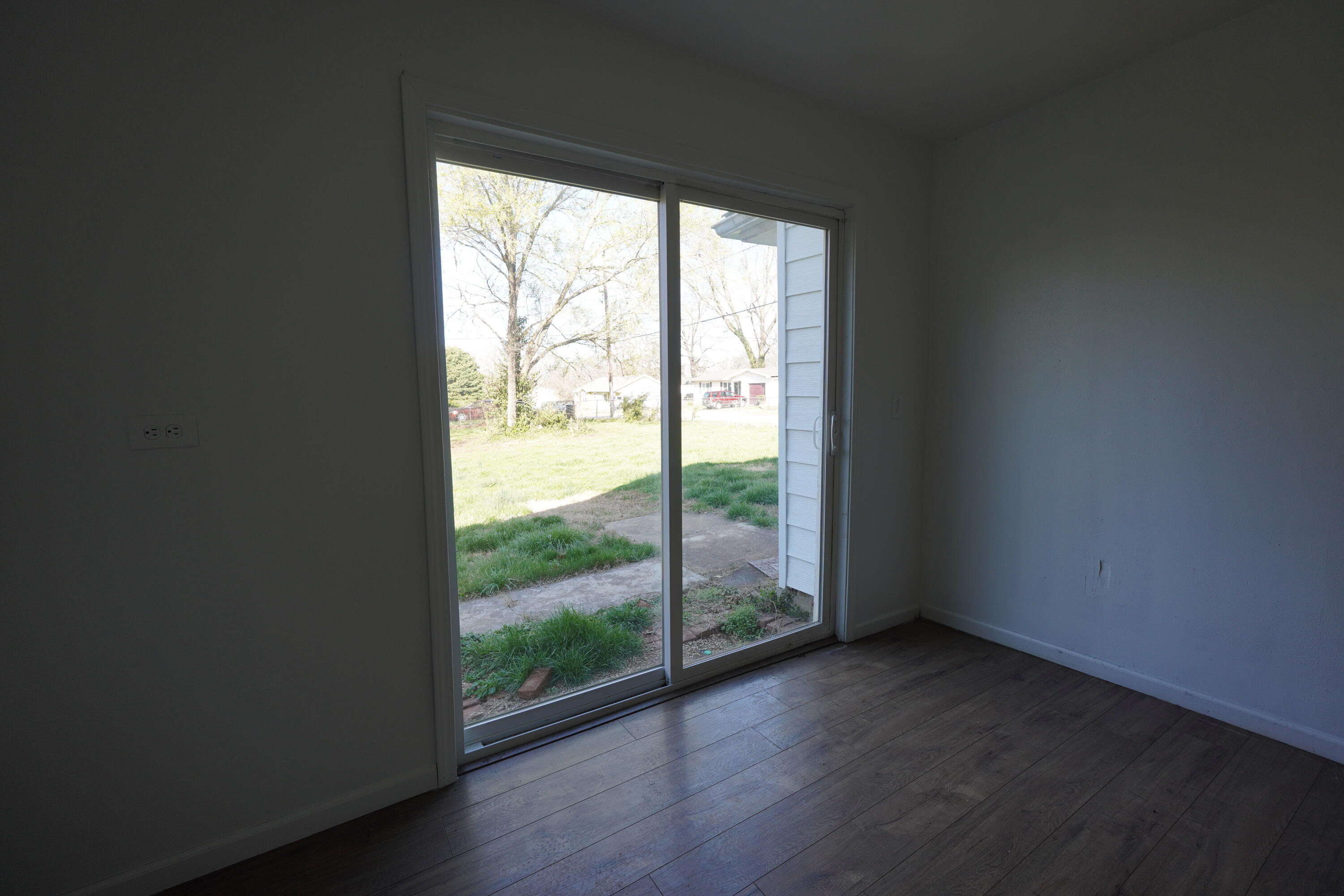 801 South Newton Avenue Property Photo 36