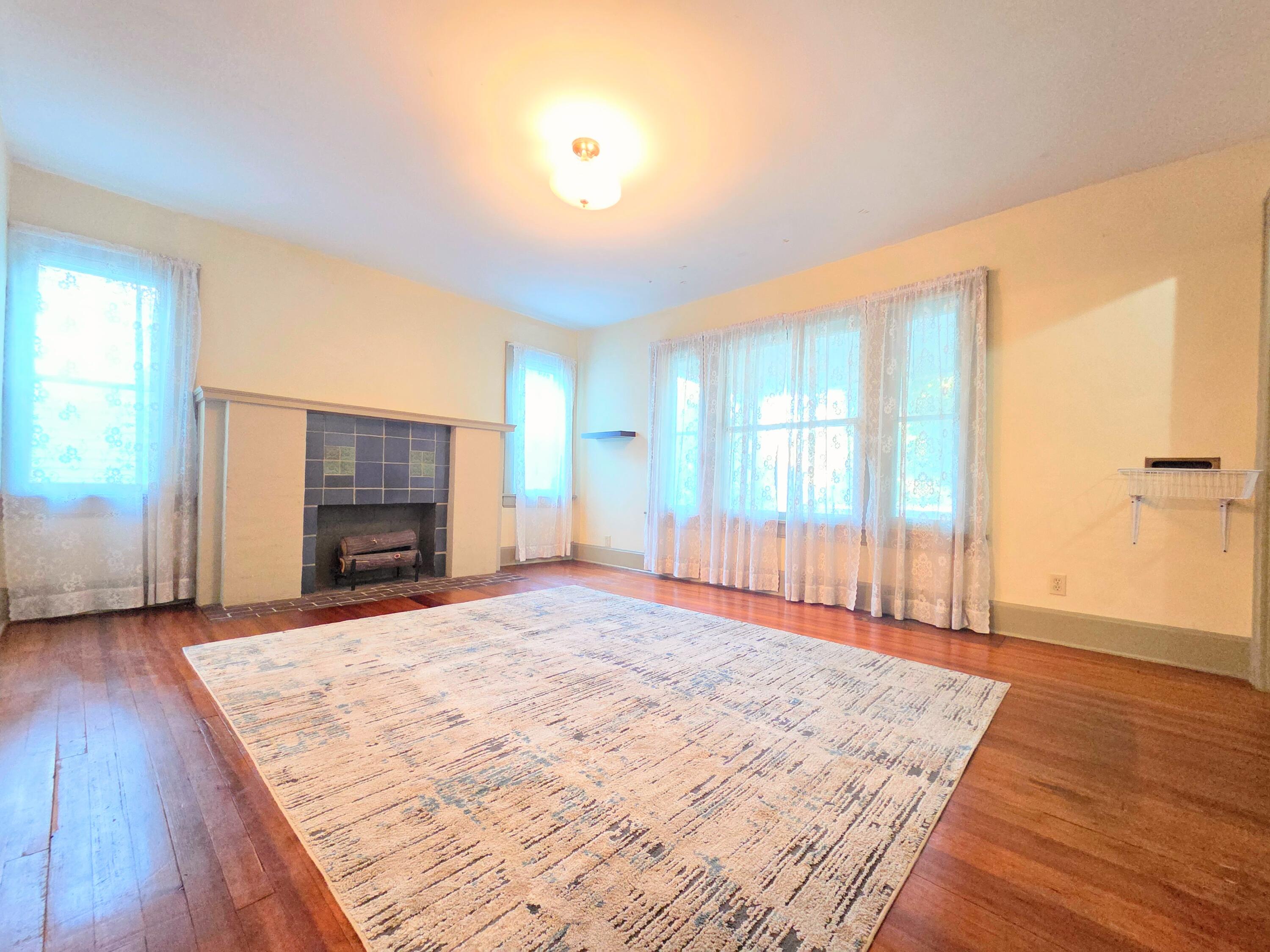 1106 South Florence Avenue Property Photo 22