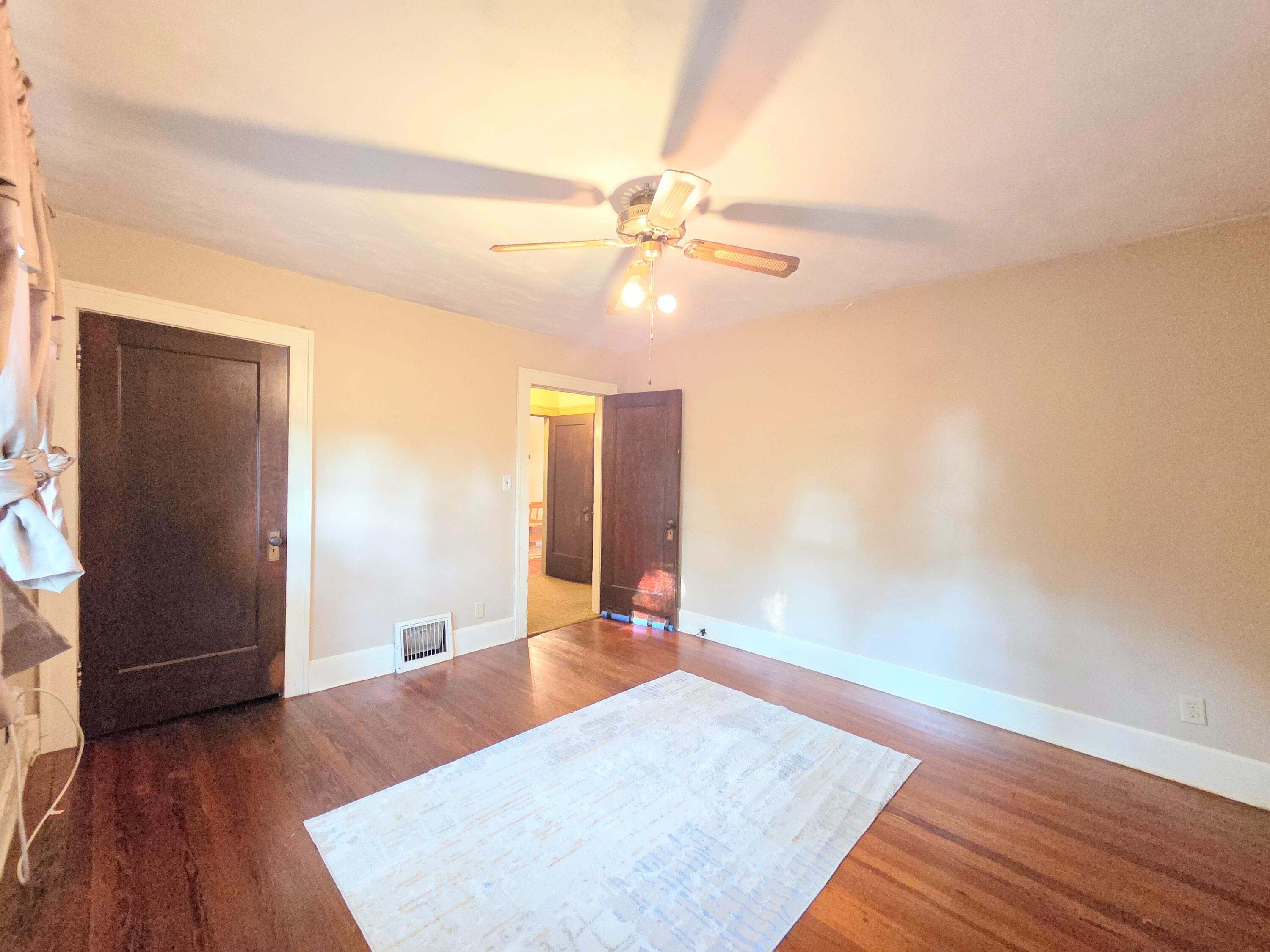 1106 South Florence Avenue Property Photo 38