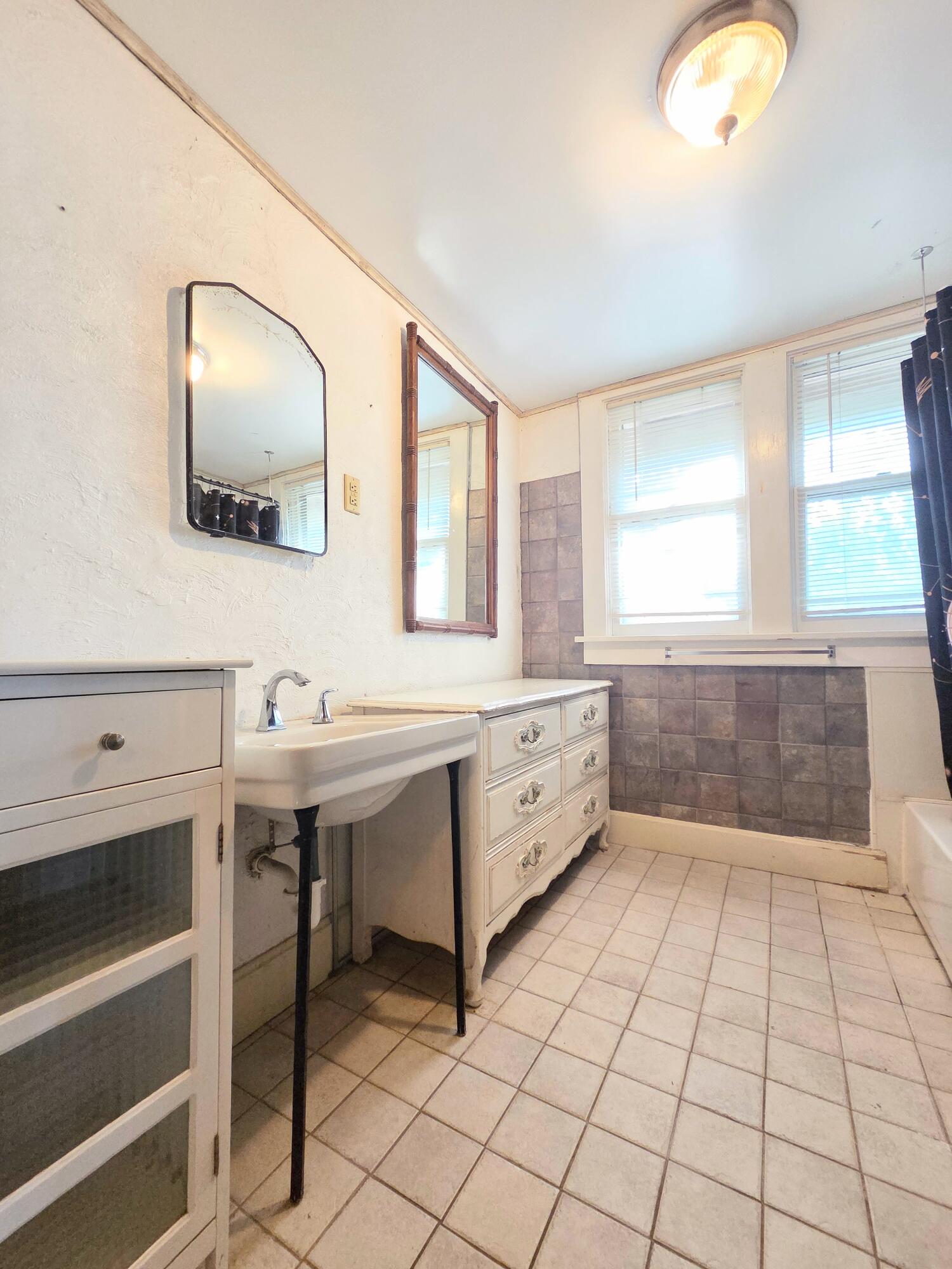 1106 South Florence Avenue Property Photo 53