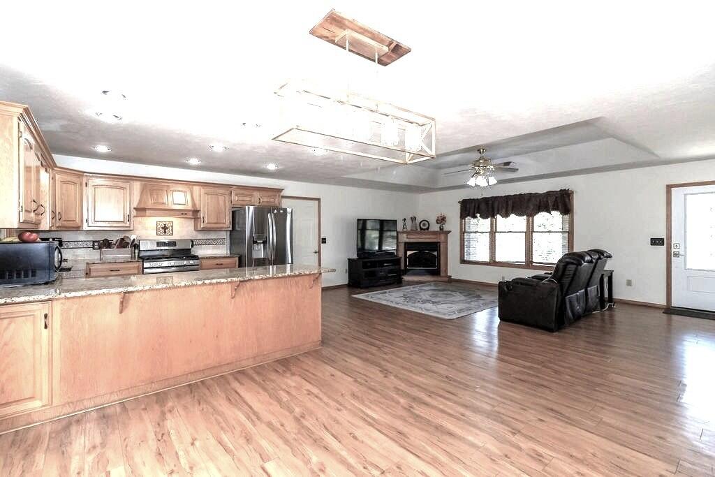 2378 State Highway Ab Property Photo 16