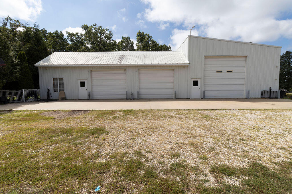 2378 State Highway Ab Property Photo 2