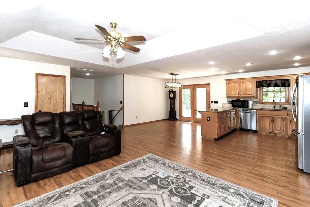 2378 State Highway Ab Property Photo 7