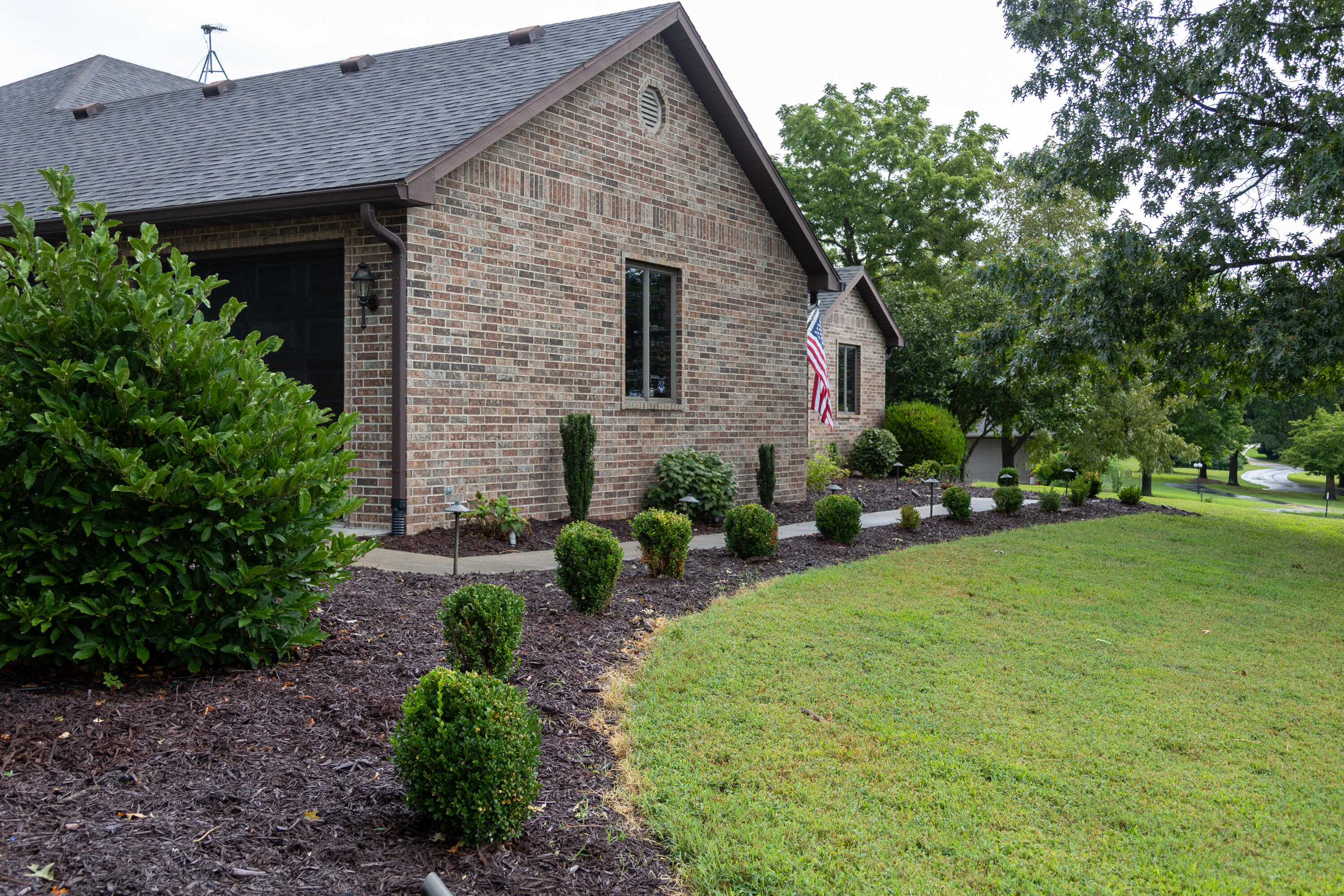 28410 Stone Ridge Circle Property Photo 2