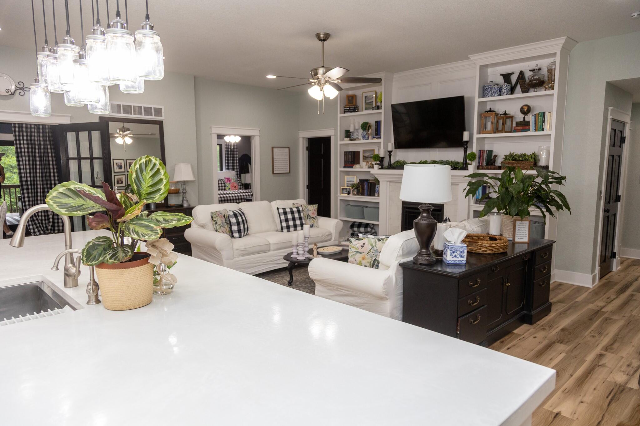 28410 Stone Ridge Circle Property Photo 8