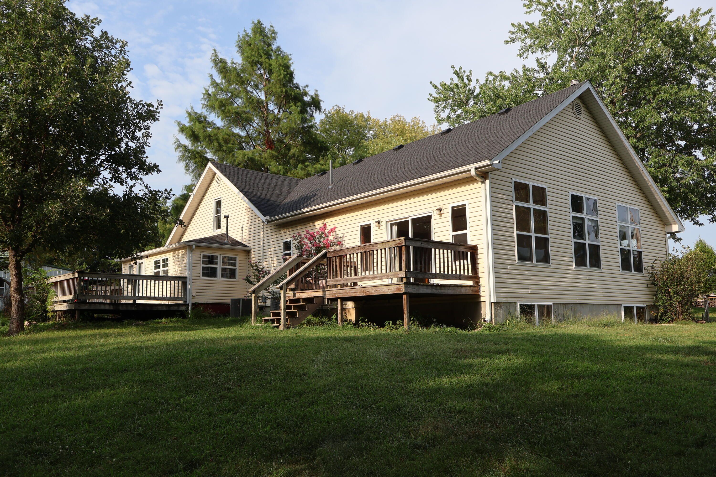 9135 State Highway Z Property Photo 5