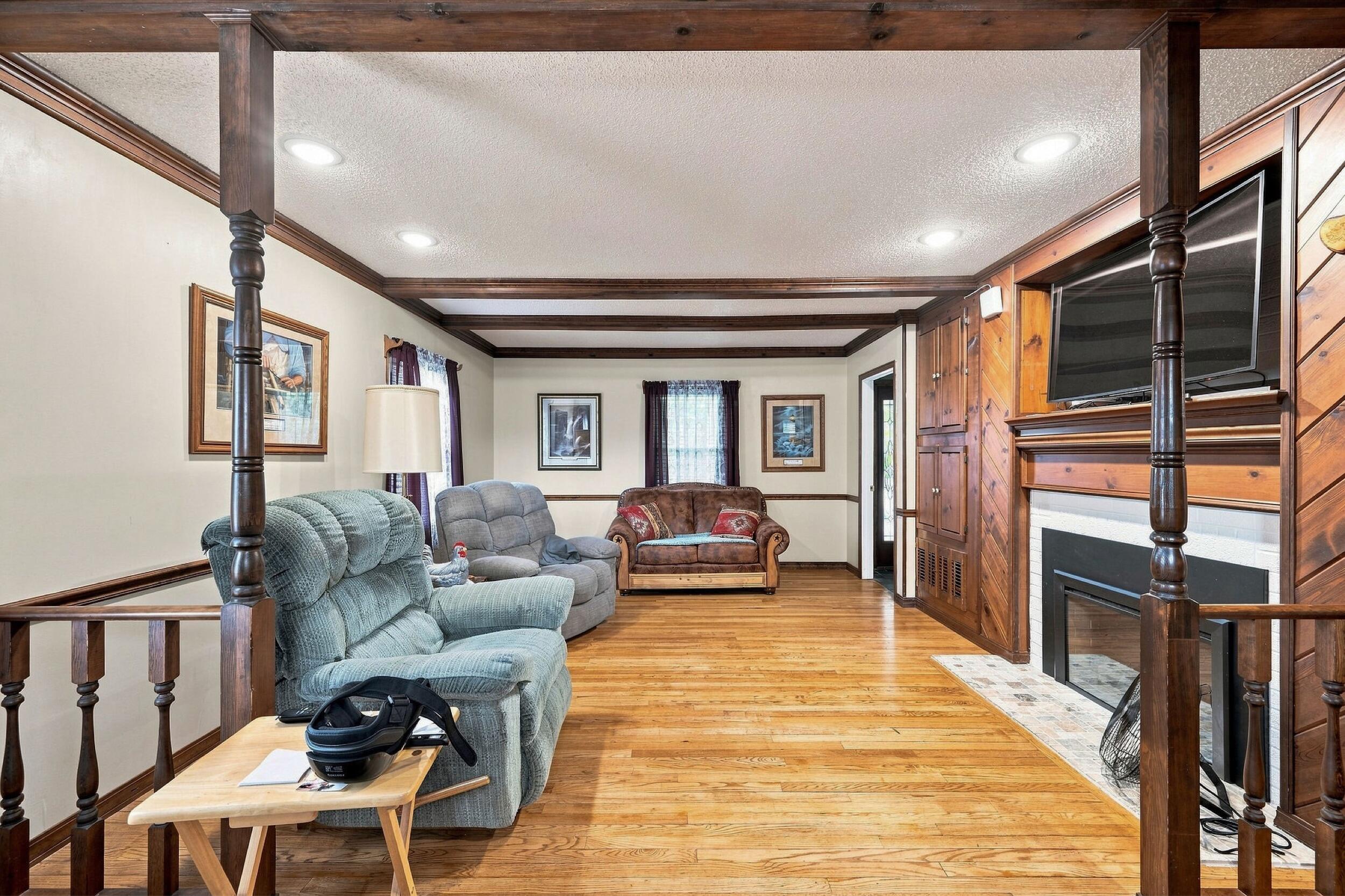 25327 Central Avenue Property Photo 12