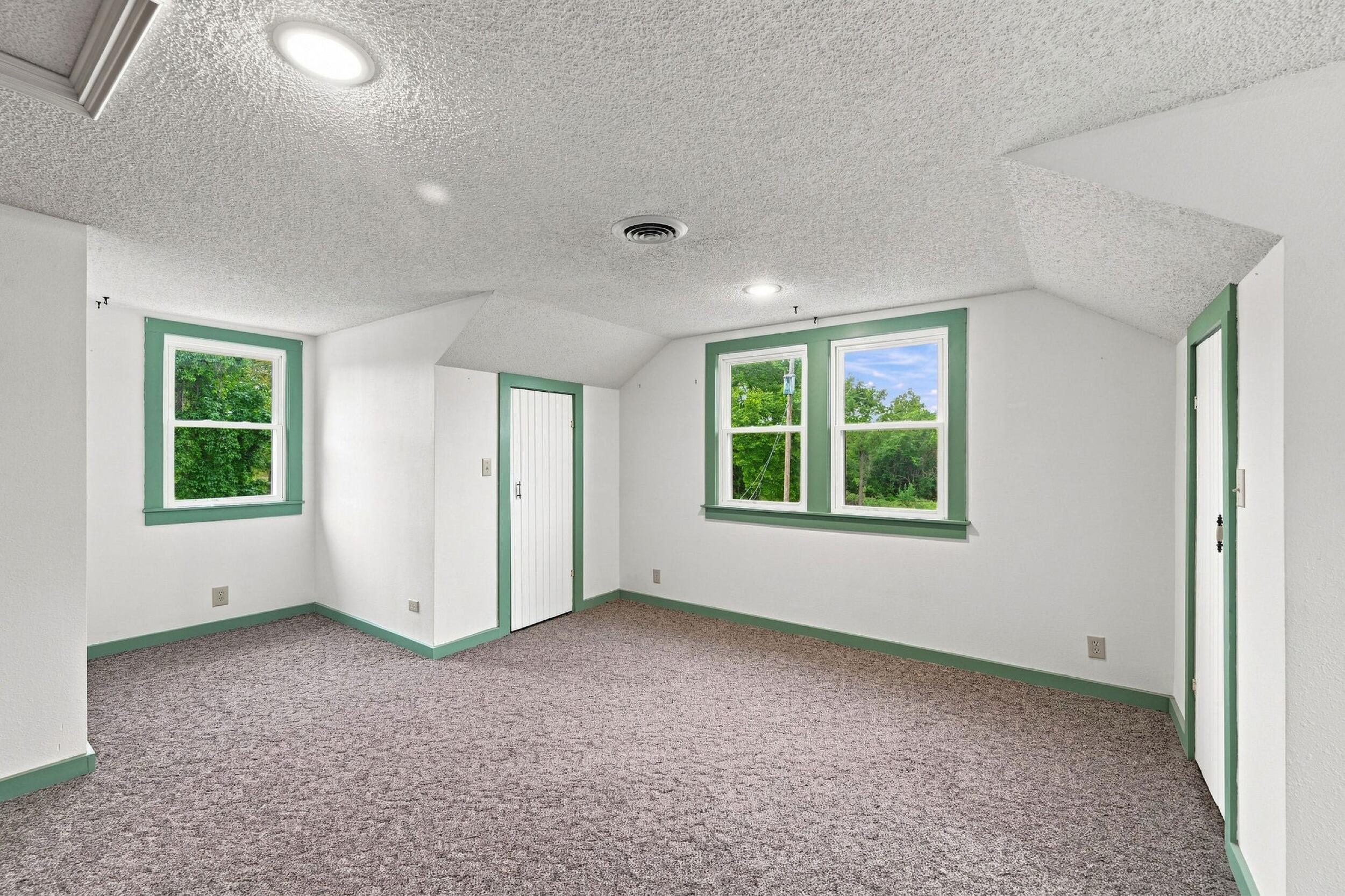 25327 Central Avenue Property Photo 19