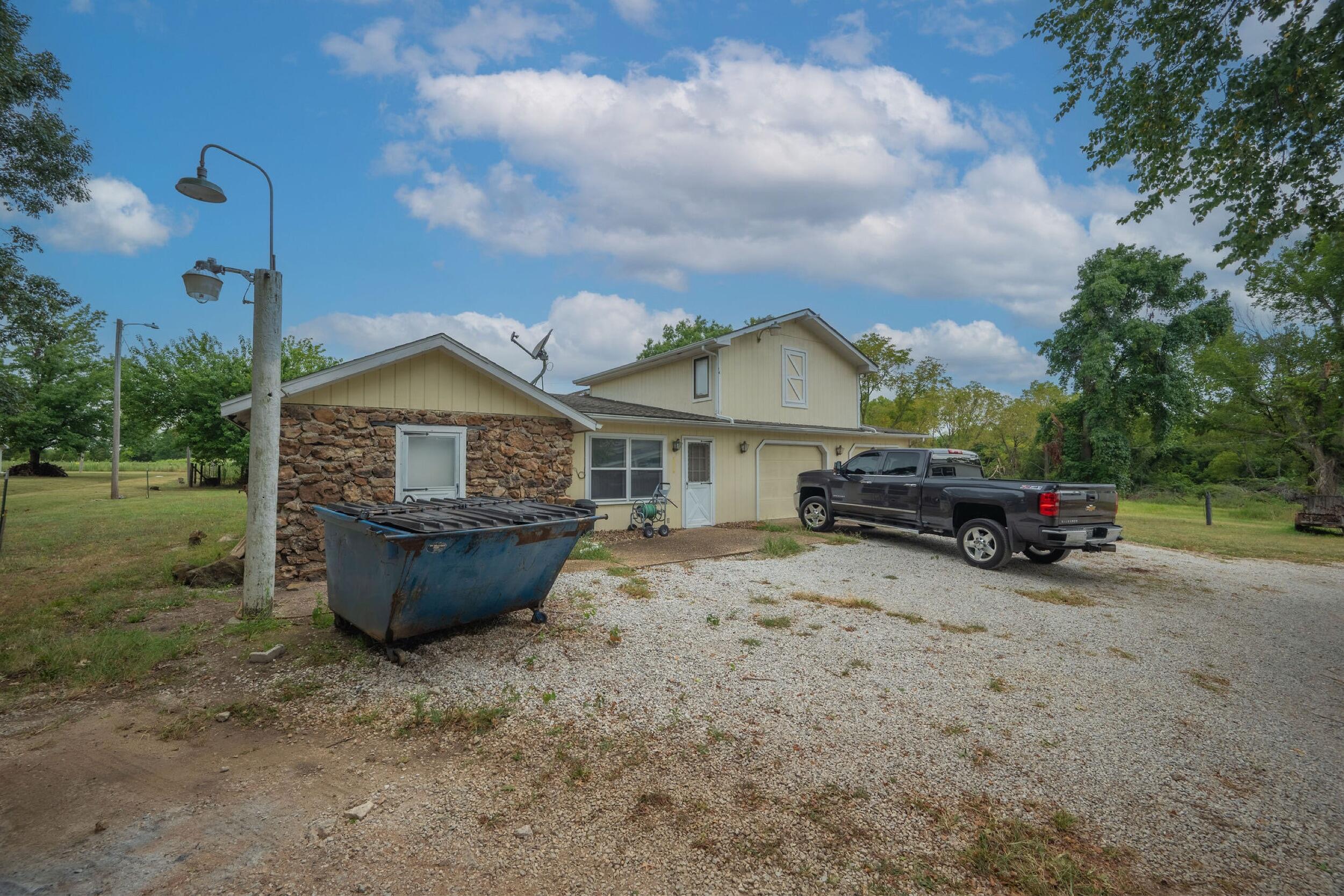 25327 Central Avenue Property Photo 38