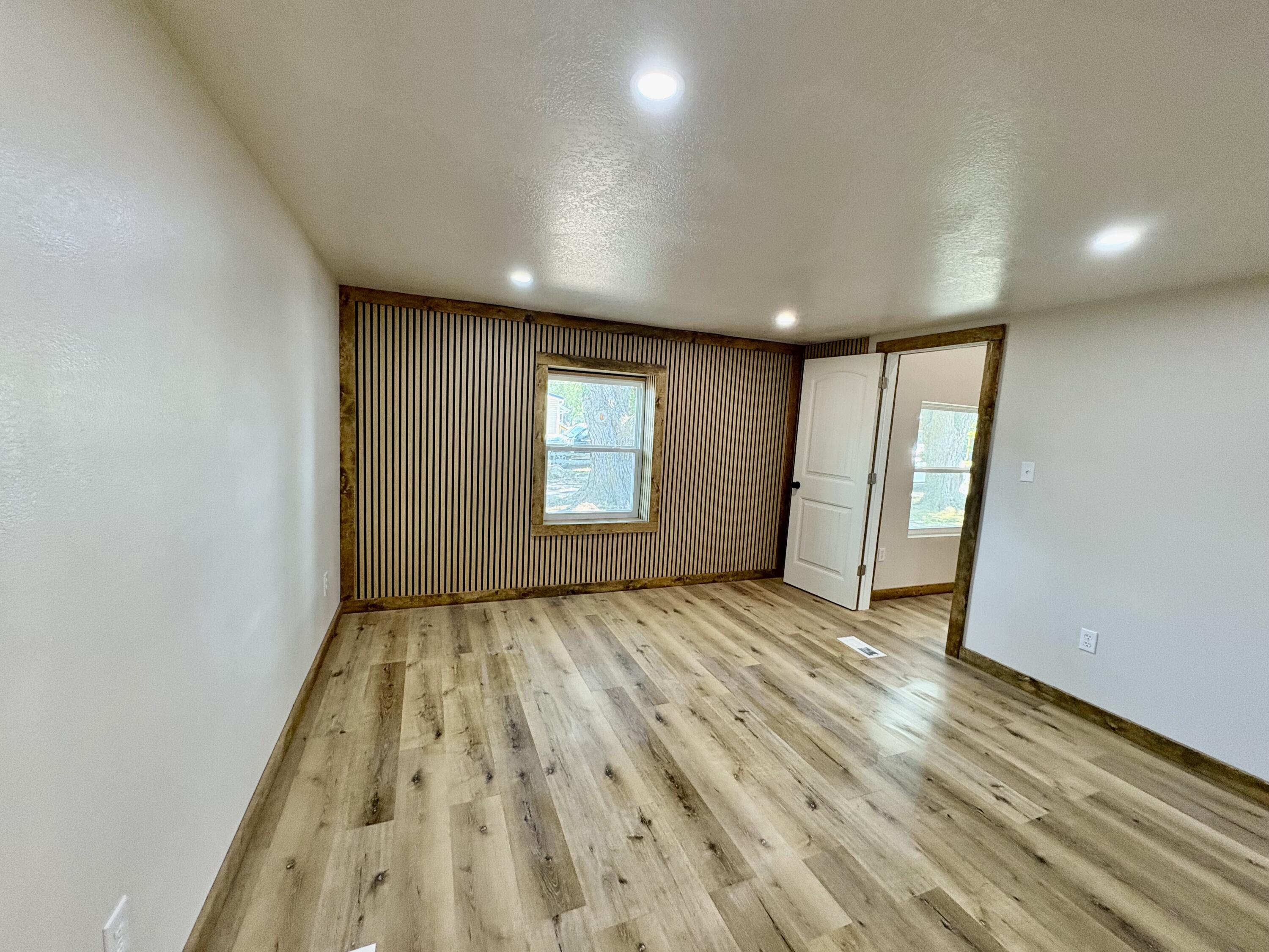 306 East 17th Street Property Photo 26