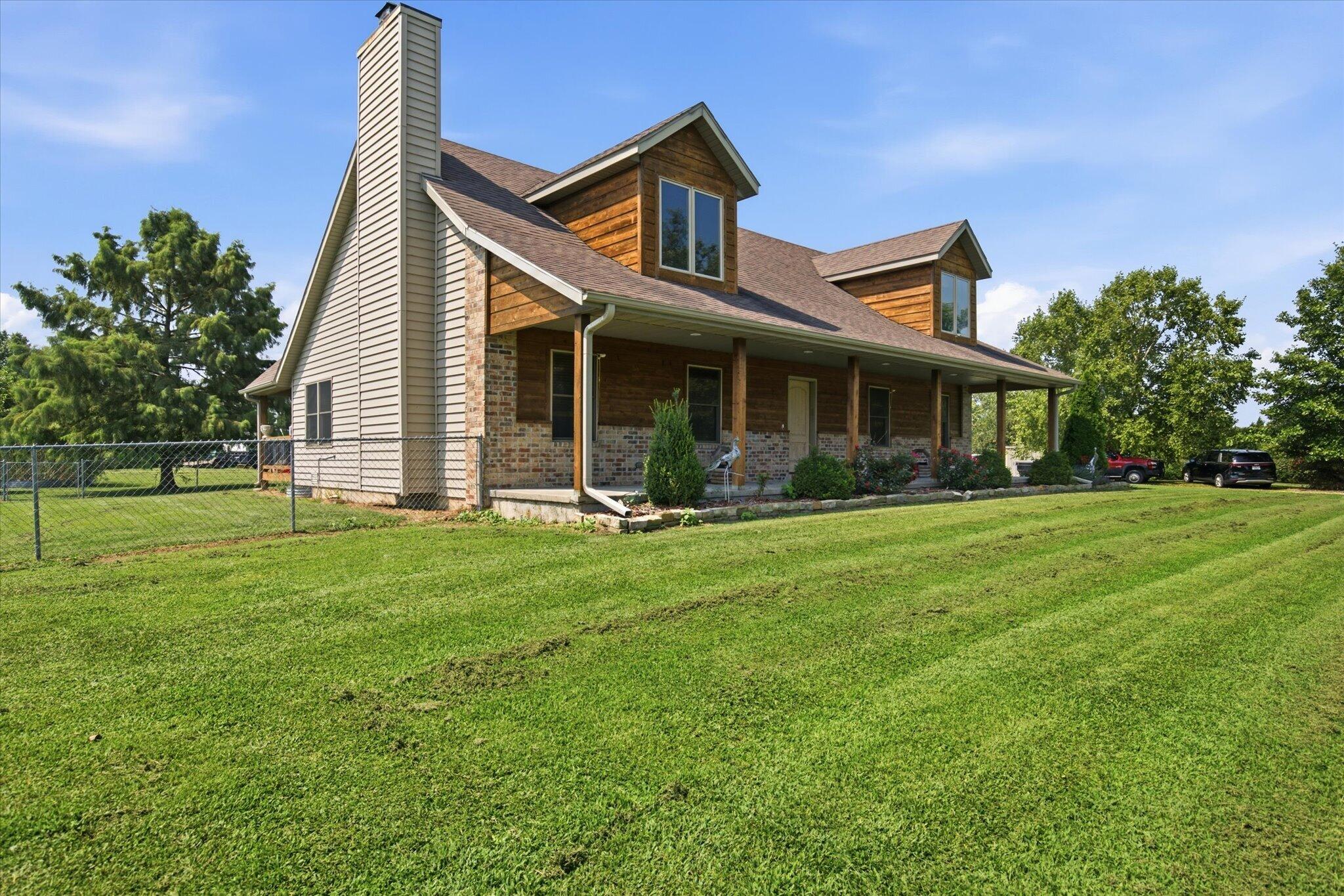 195 Meadow Hill Lane Property Photo 3