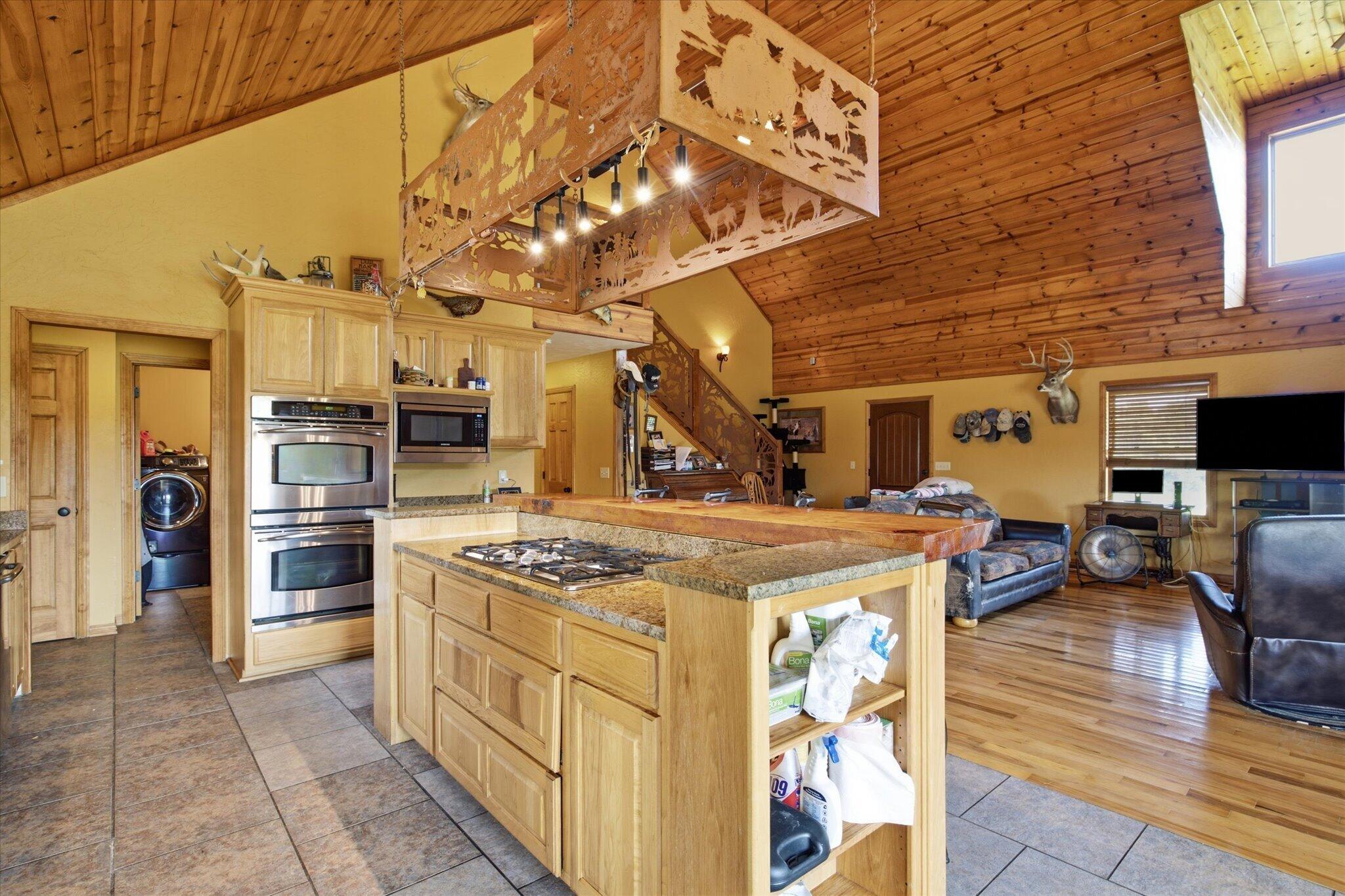 195 Meadow Hill Lane Property Photo 13