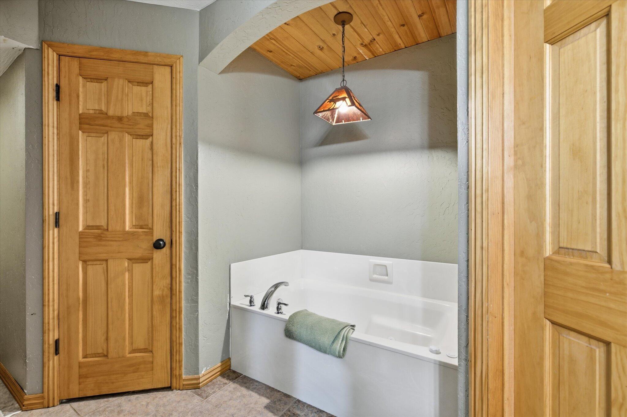 195 Meadow Hill Lane Property Photo 20