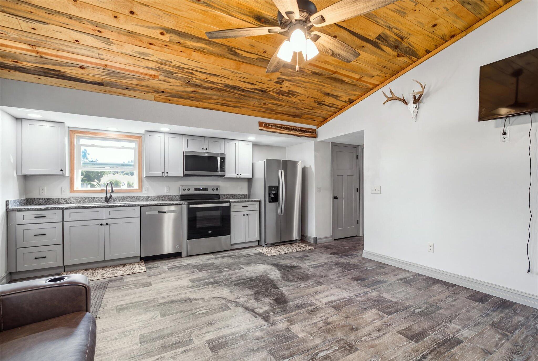 195 Meadow Hill Lane Property Photo 30