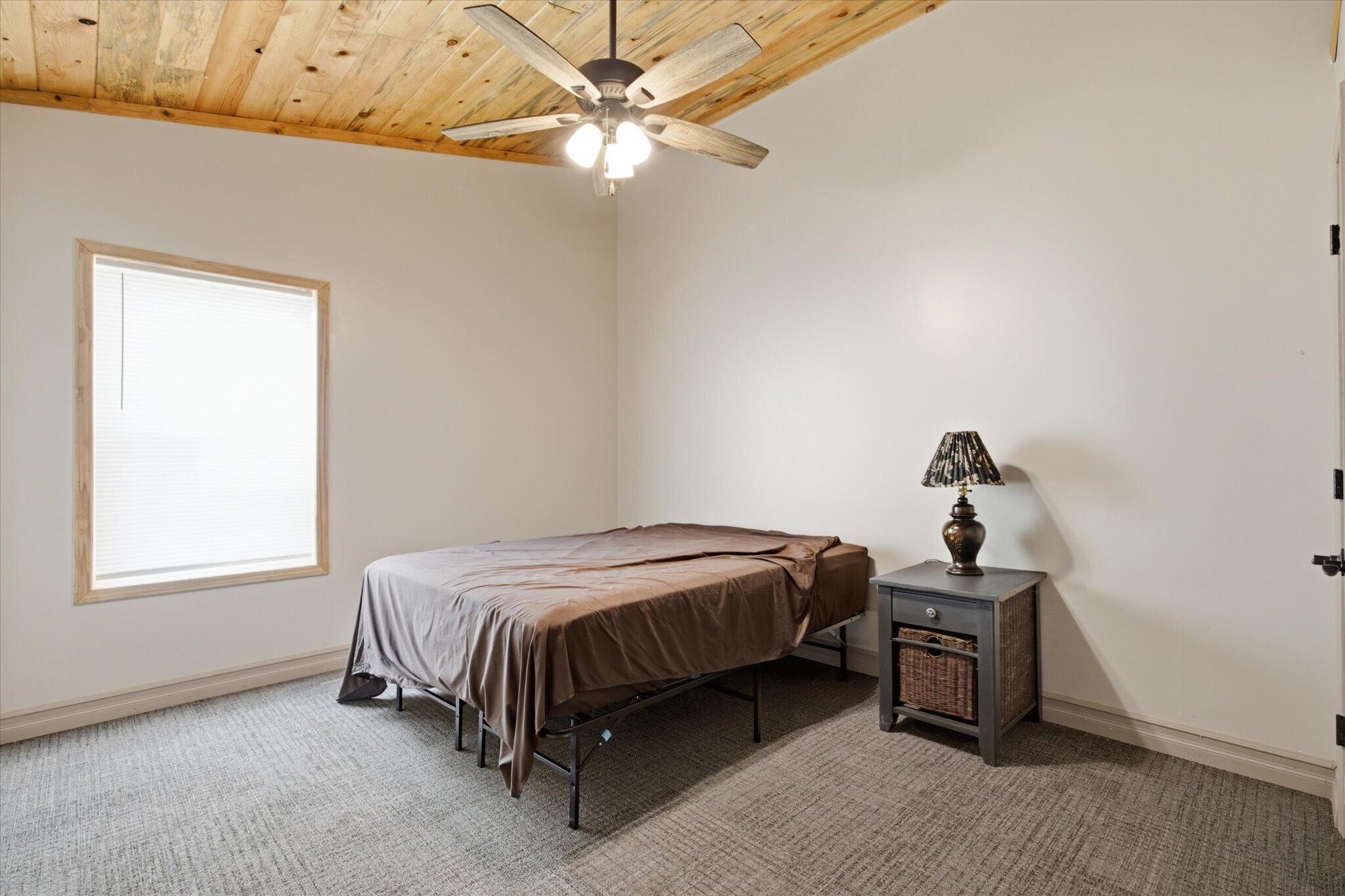 195 Meadow Hill Lane Property Photo 33