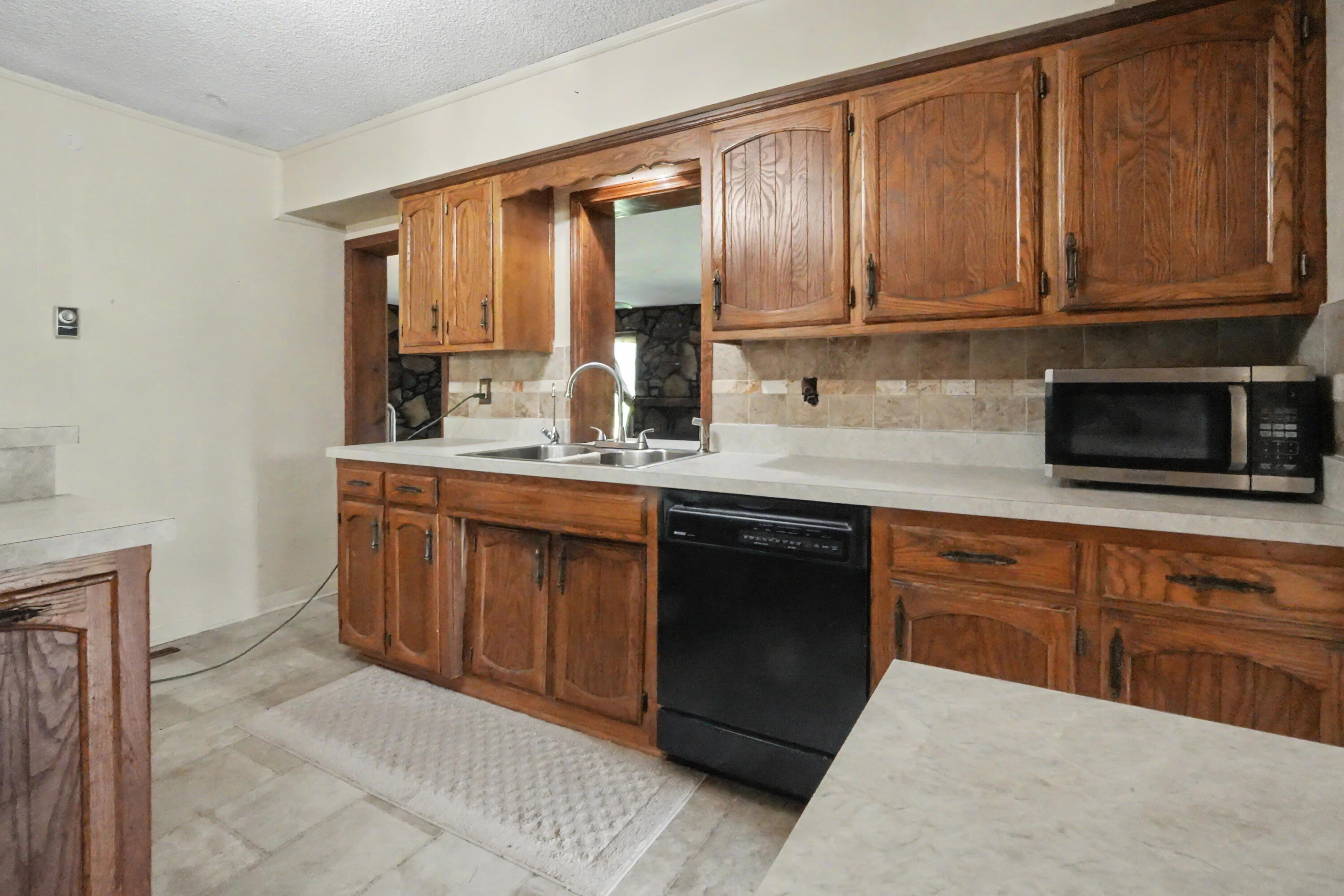 1114 Vermule Road Property Photo 3