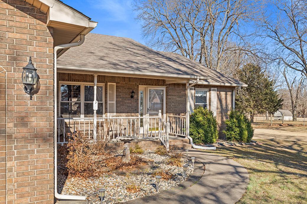 3711 Silver Creek Road Property Photo 4