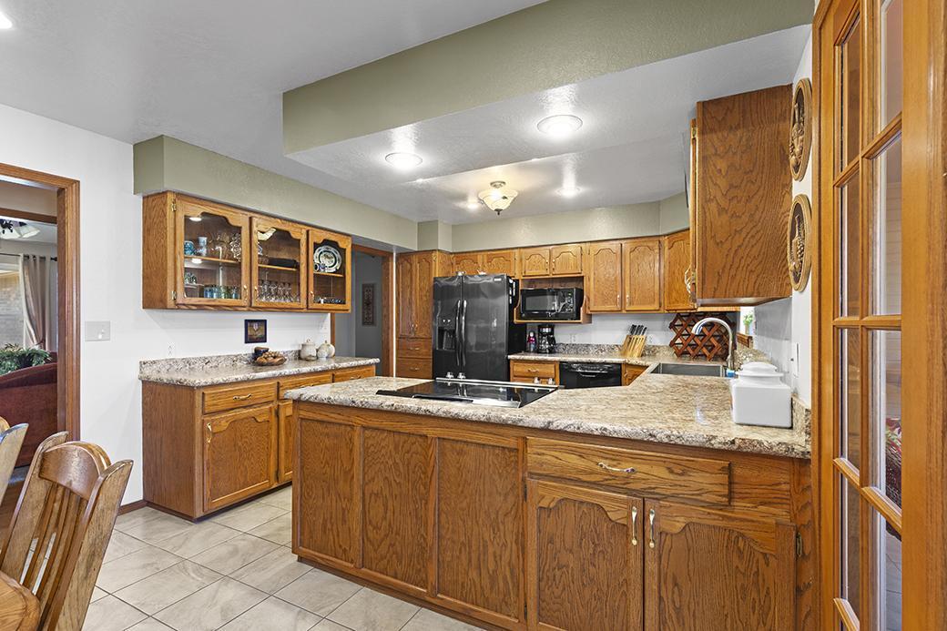 3711 Silver Creek Road Property Photo 10